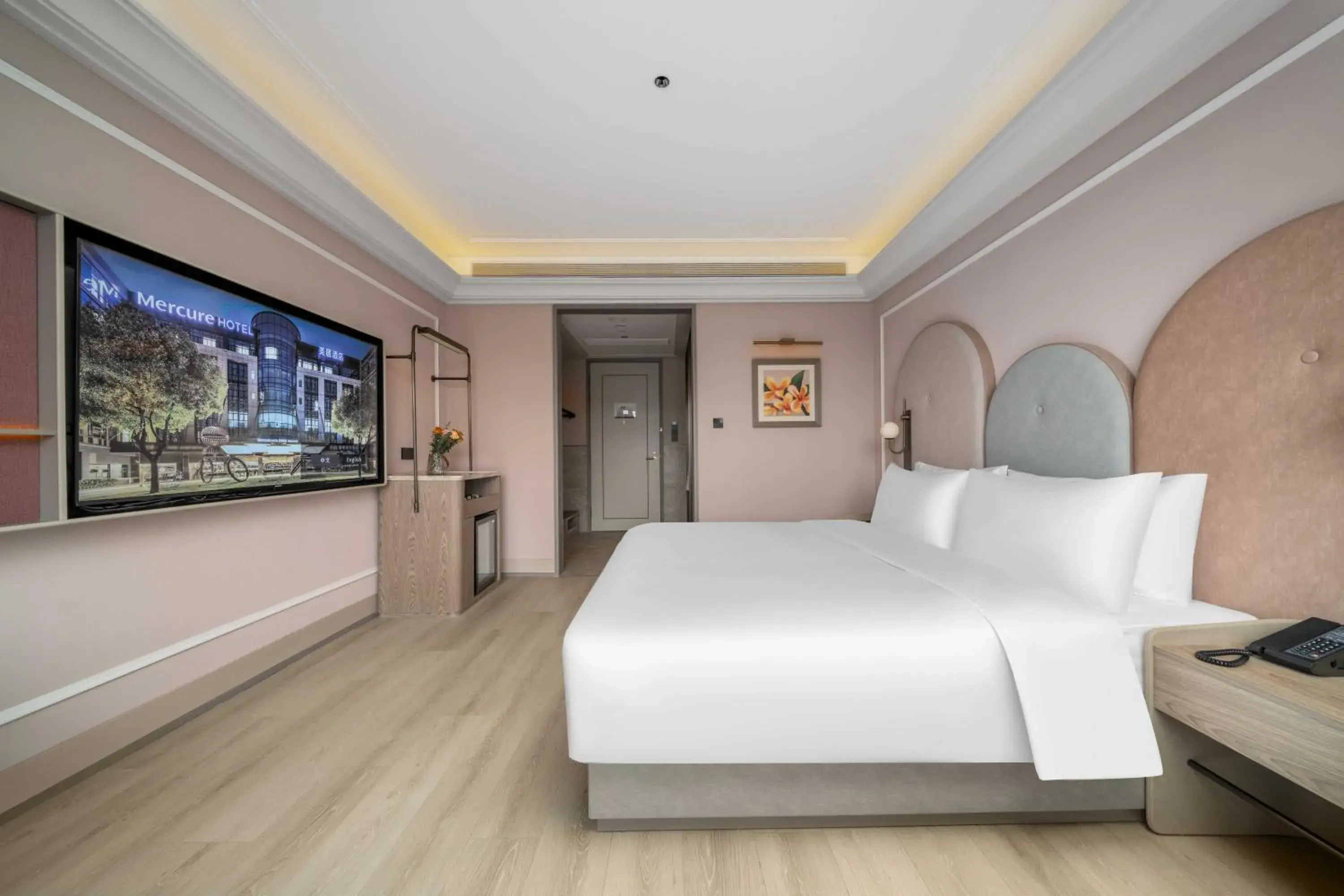 Deluxe King Room with City View - single occupancy in Mercure Hangzhou Gongshu Wanda Plaza Deluxe King Room with City View - single occupancy in Mercure Hangzhou Gongshu Wanda Plaza