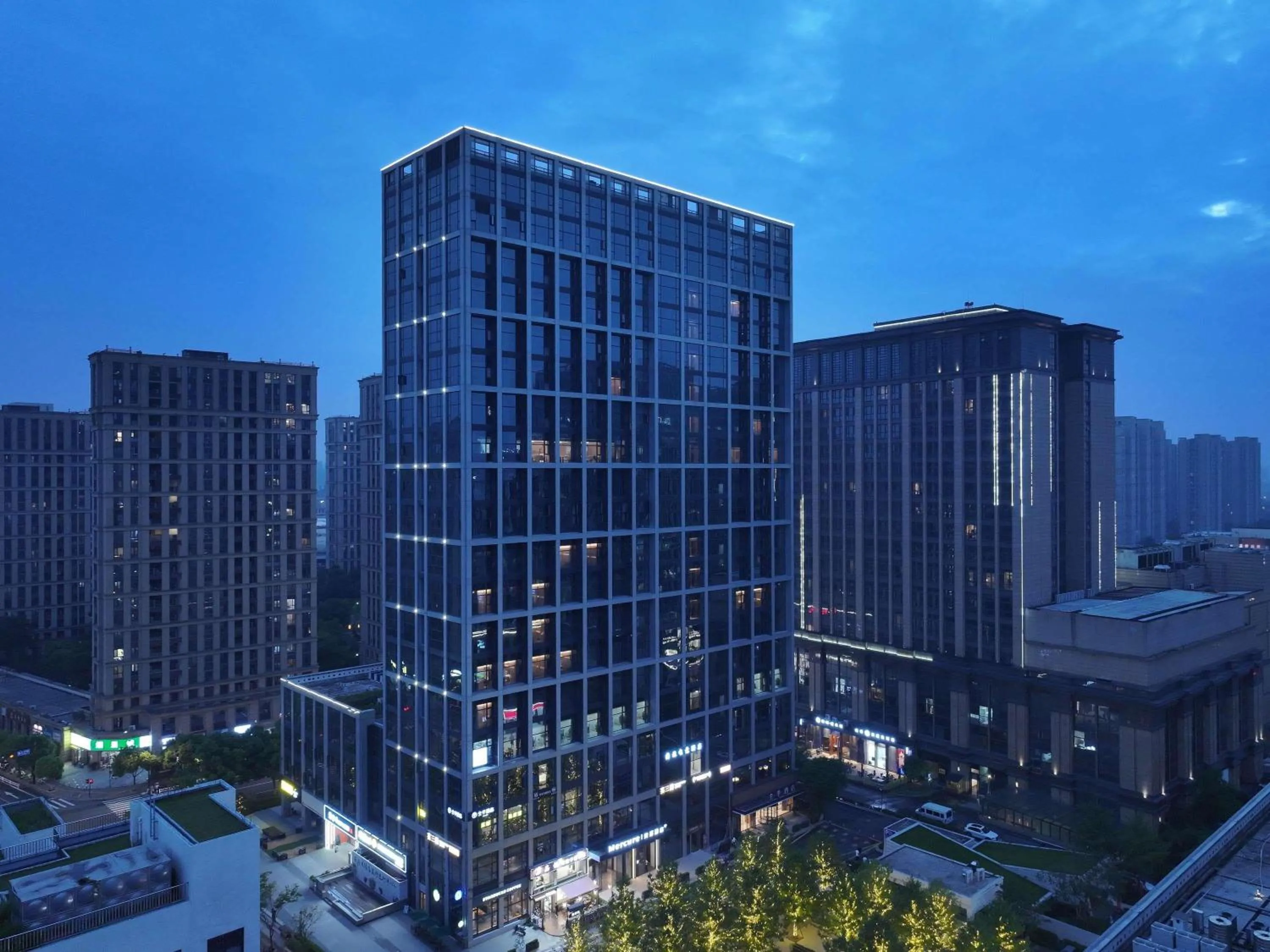 Property building in Mercure Hangzhou Gongshu Wanda Plaza