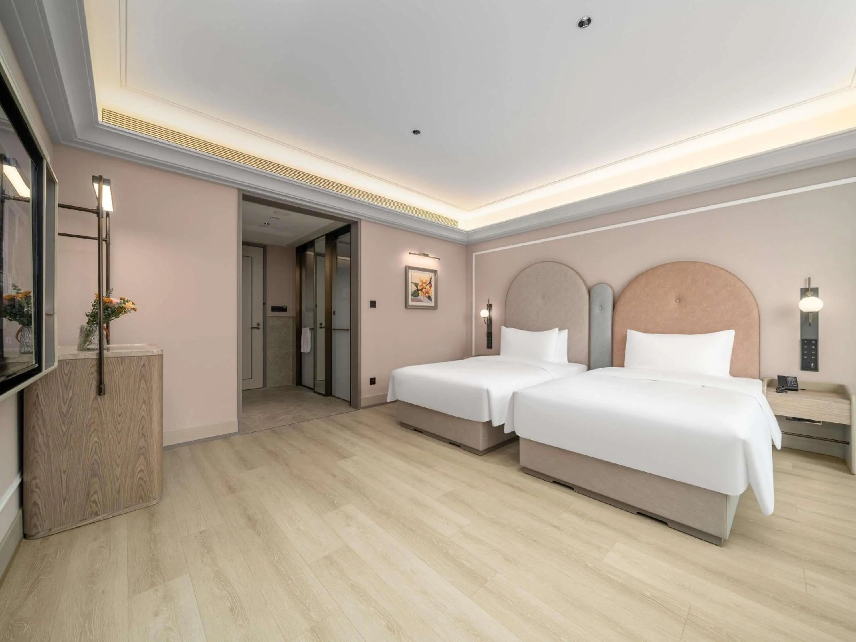 Bedroom, Bed in Mercure Hangzhou Gongshu Wanda Plaza