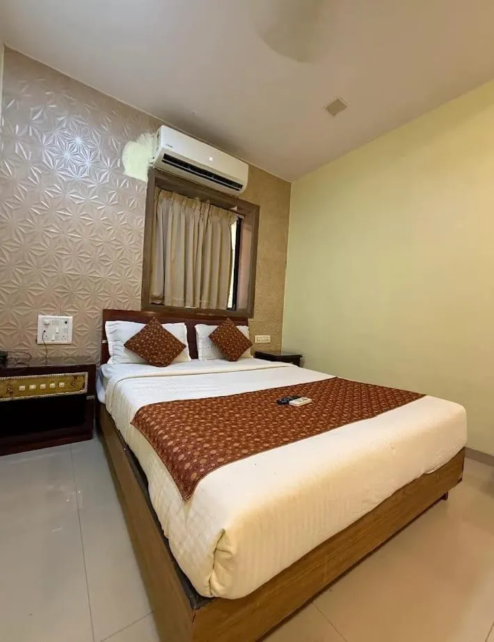 Budget Double Room in P A Residency