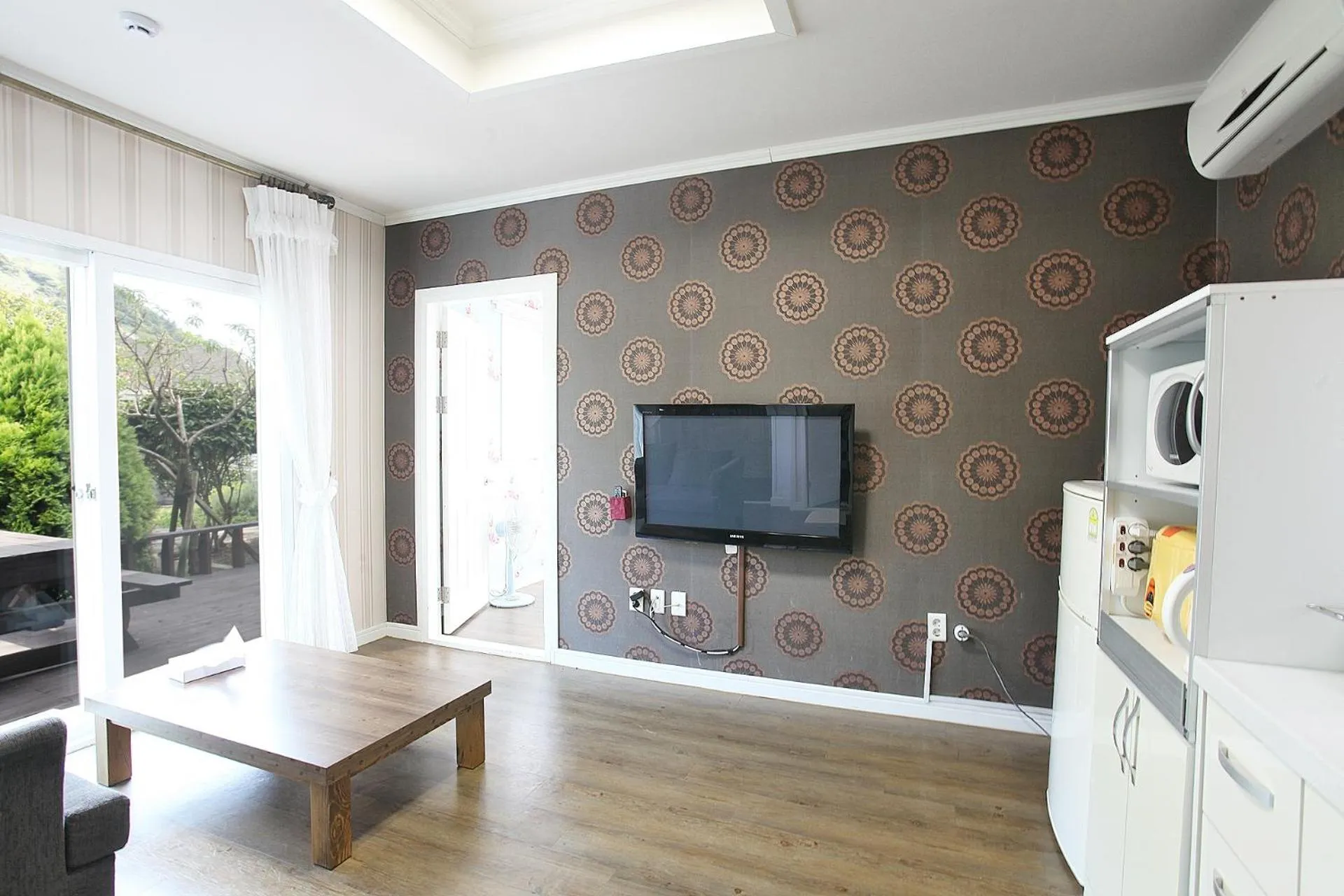 TV and multimedia in Mirvill Pension & Resort