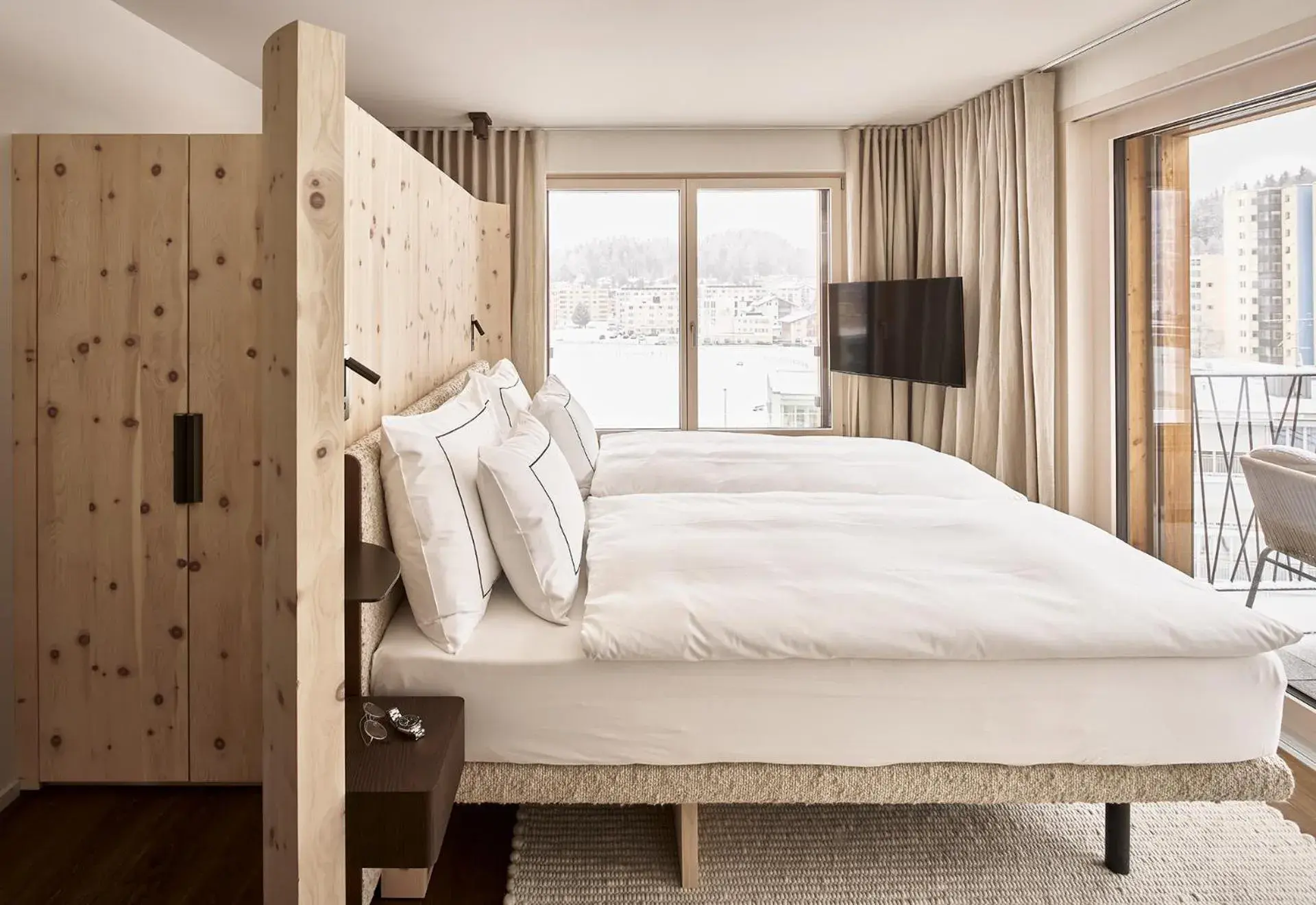 Superior Suite - single occupancy in The View Superior Suite - single occupancy in The View