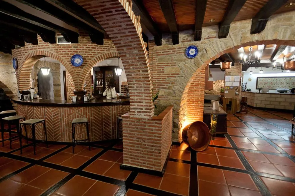 Restaurant/places to eat in Hotel Doña Teresa