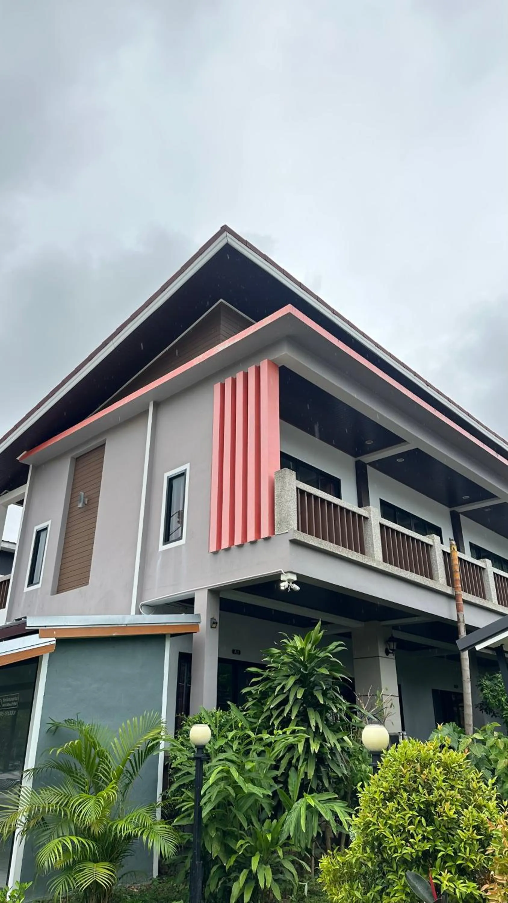 Property building in Phongphiphat Lanta Mansion