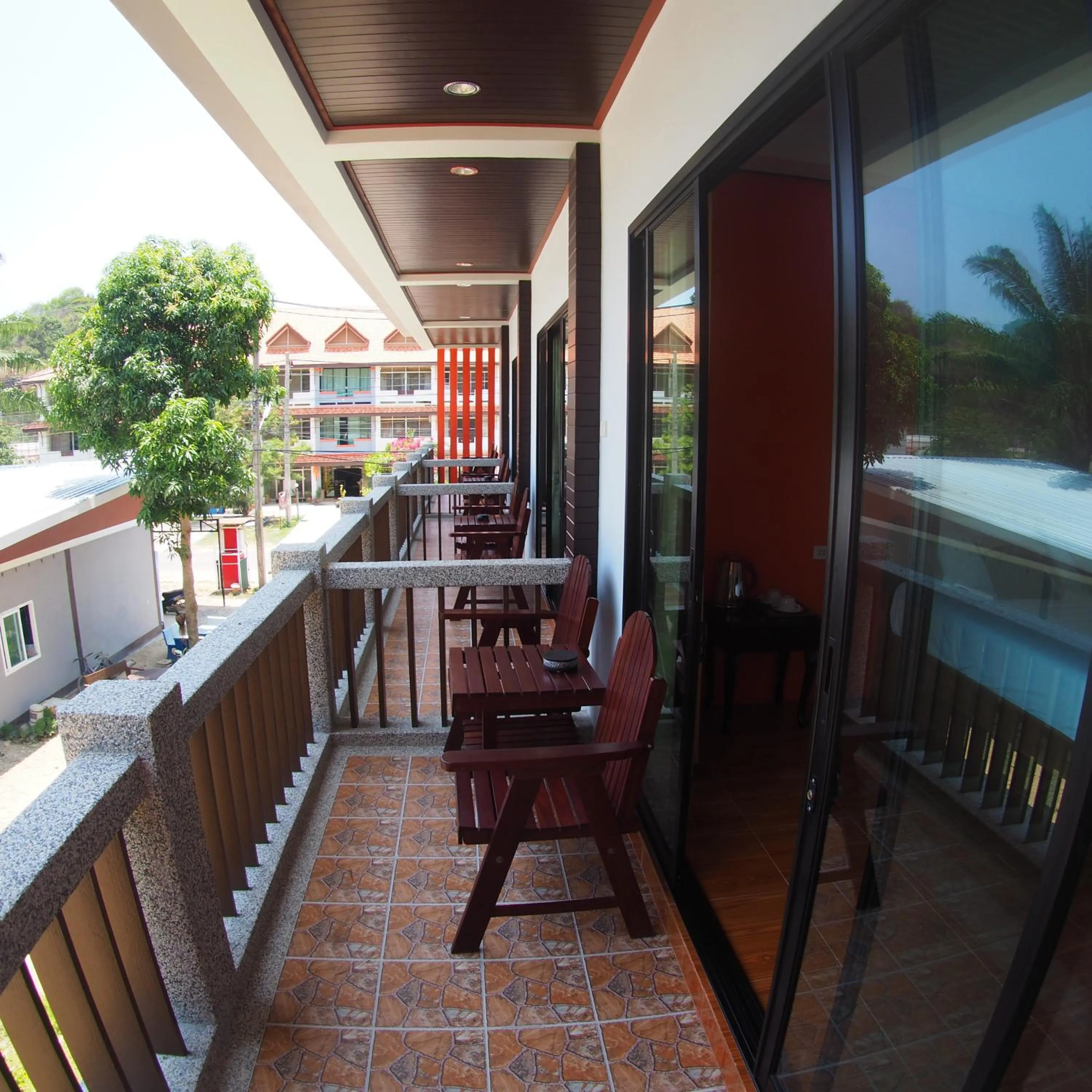 Balcony/Terrace in Phongphiphat Lanta Mansion
