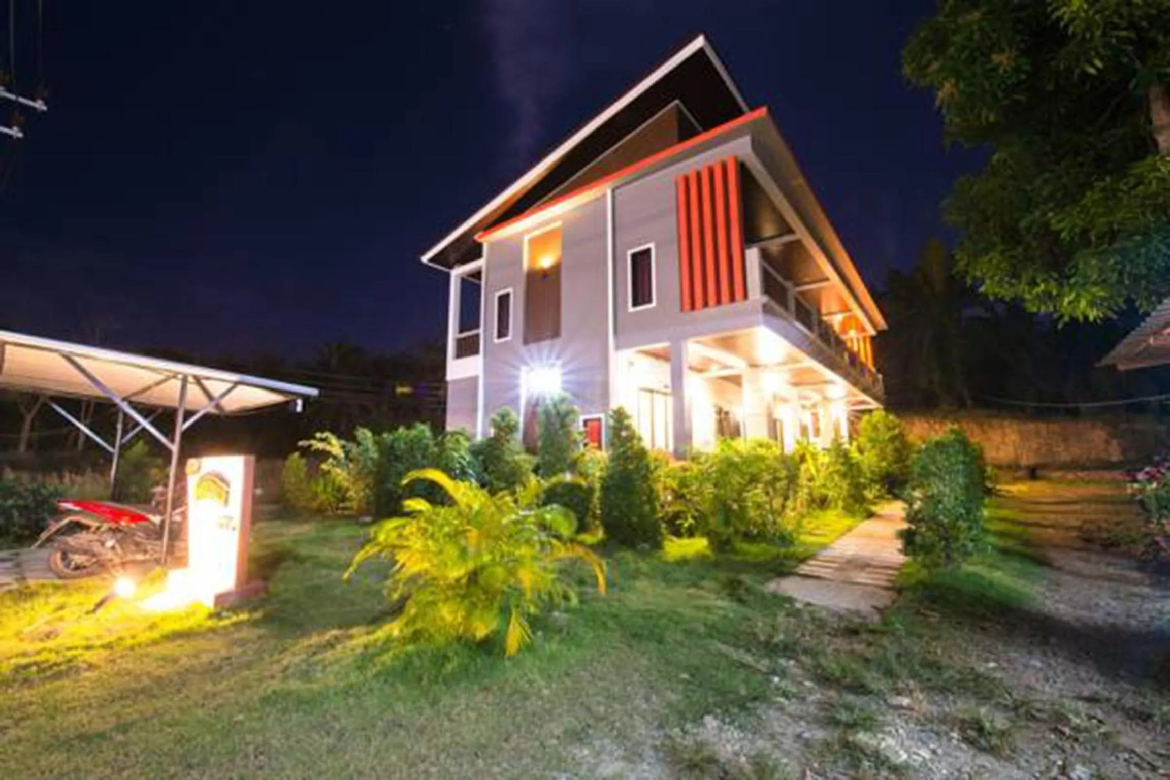 Natural landscape in Phongphiphat Lanta Mansion