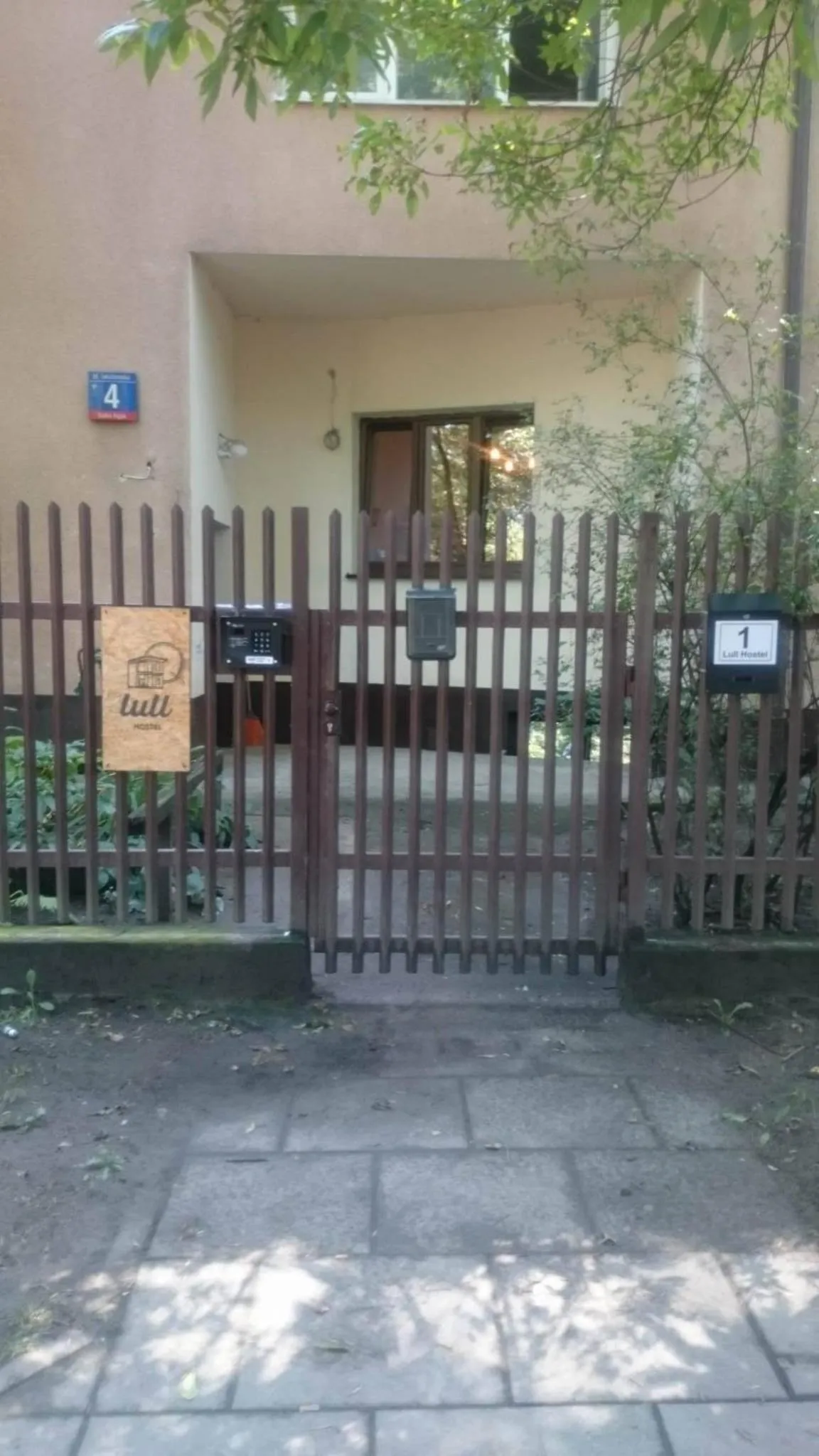 Facade/entrance in Lull Hostel