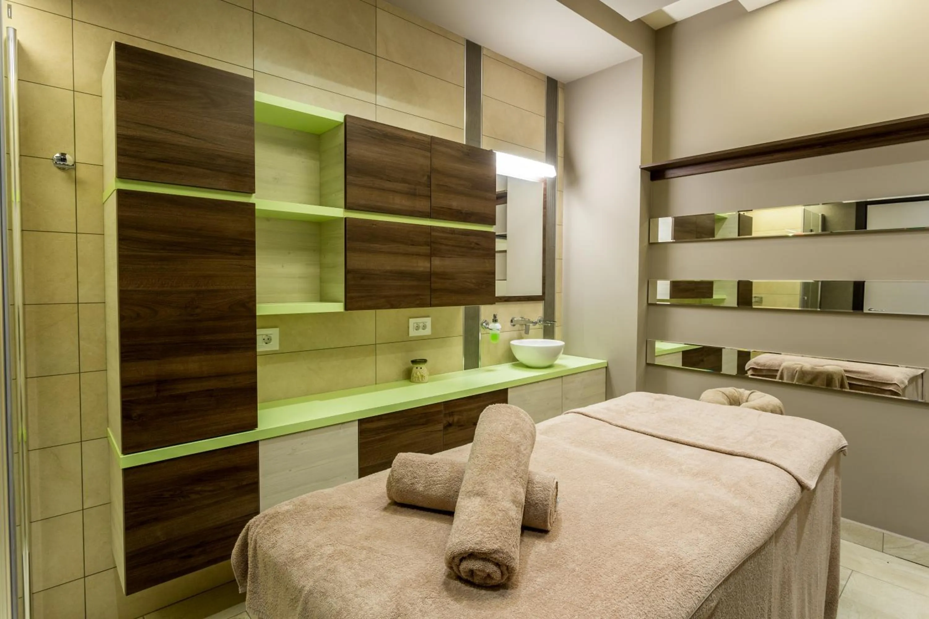 Massage, Bed in New Splendid Hotel & Spa - Adults Only (+16)