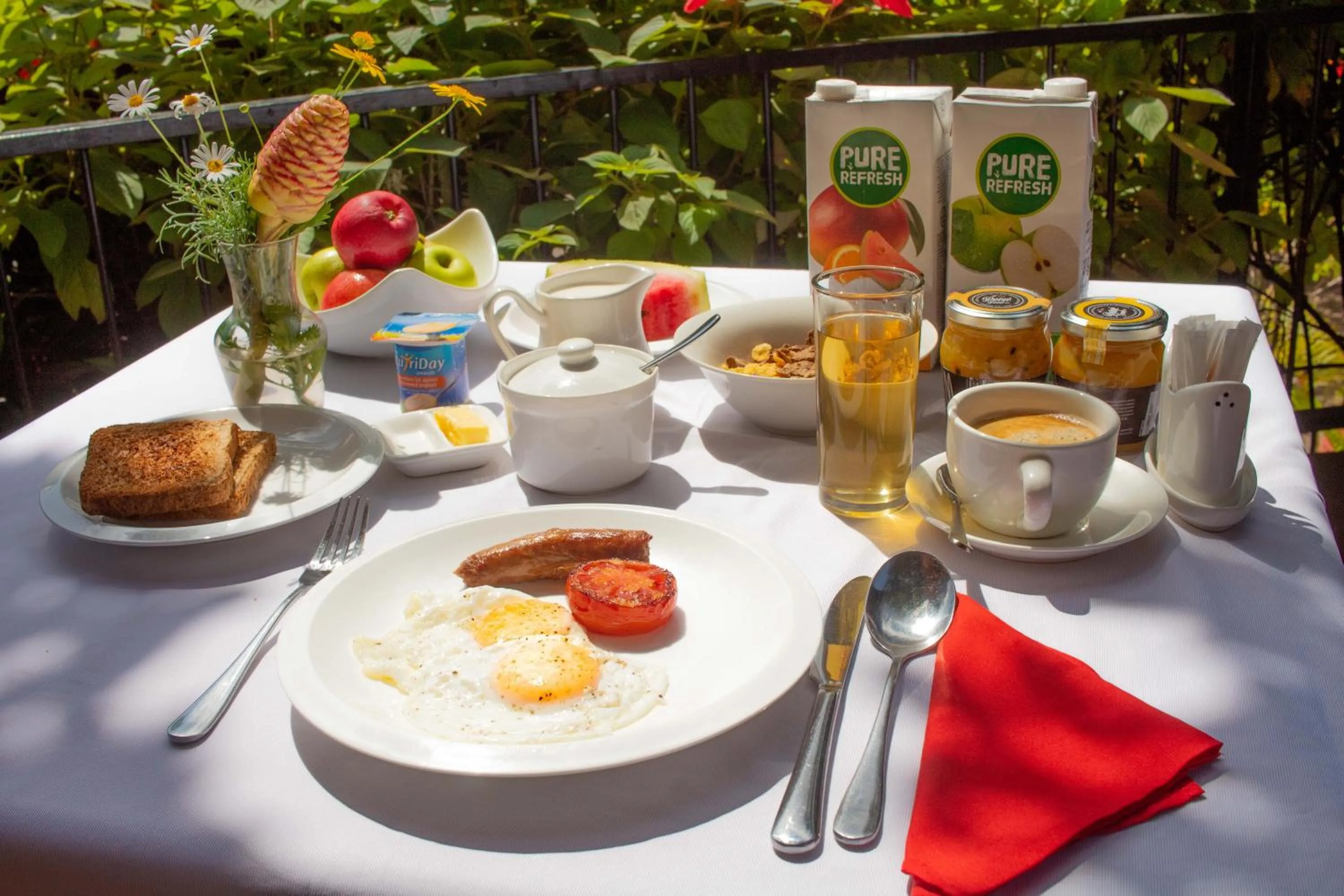 Restaurant/places to eat in Villa 33