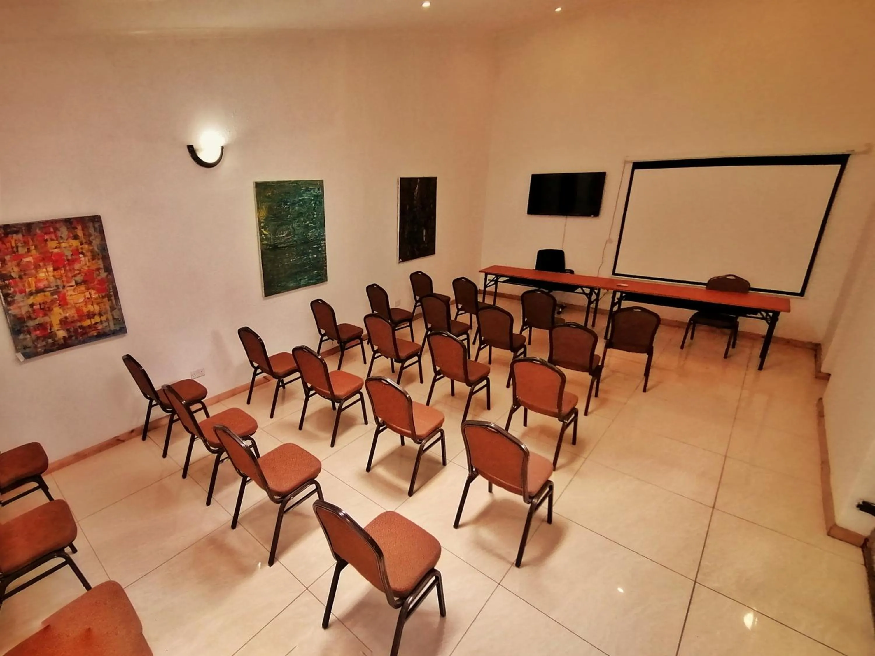 Meeting/conference room in Villa 33