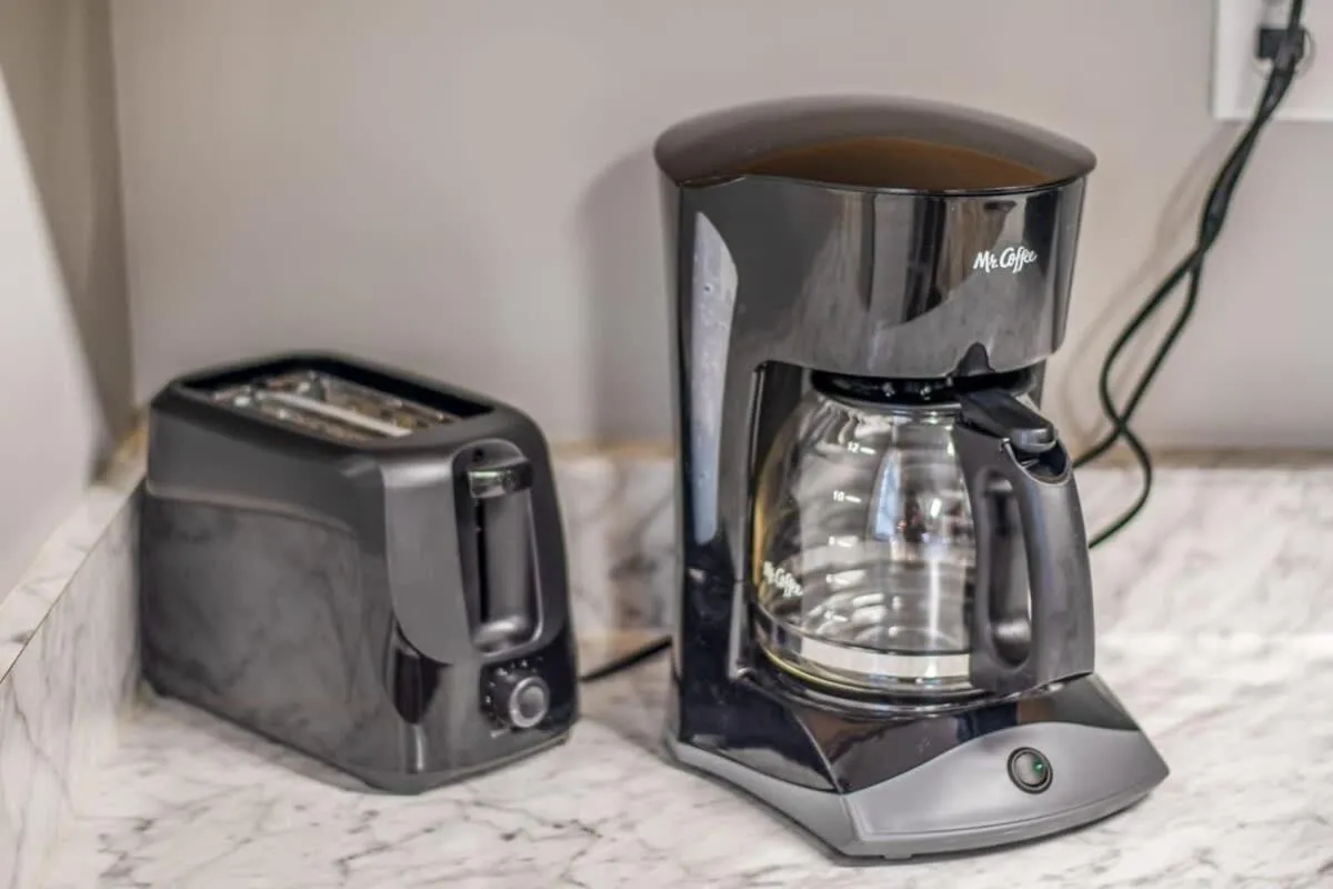 Coffee/tea facilities in Haddington House