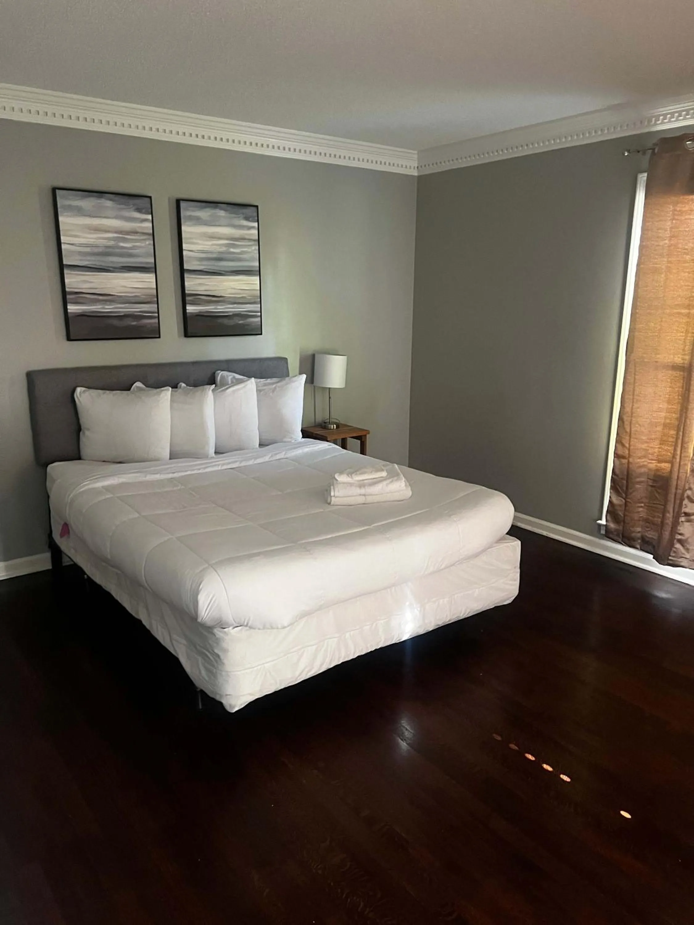 Bed in Haddington House