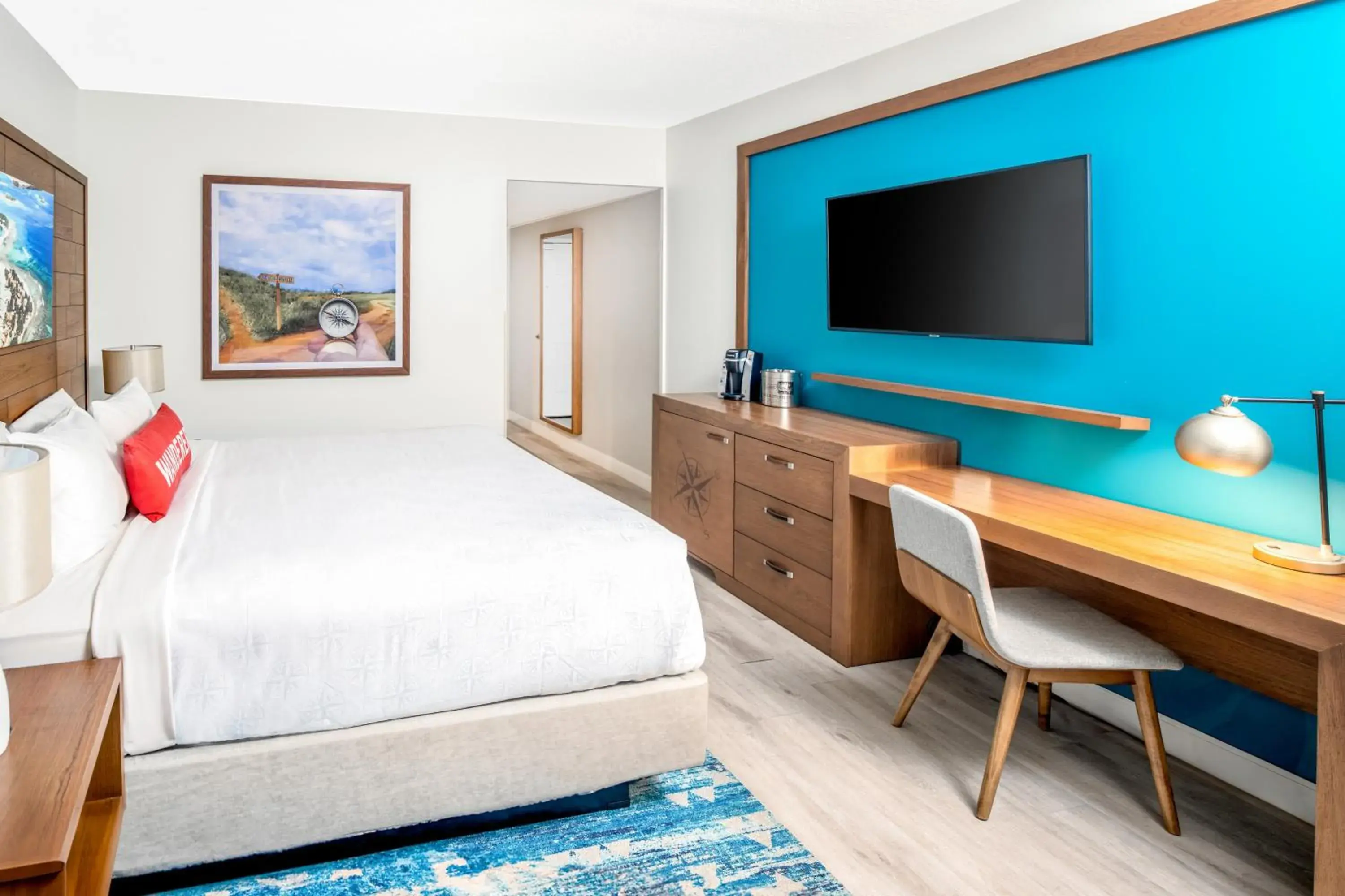 Deluxe King Room in Compass Hotel Beaufort by Margaritaville Deluxe King Room in Compass Hotel Beaufort by Margaritaville