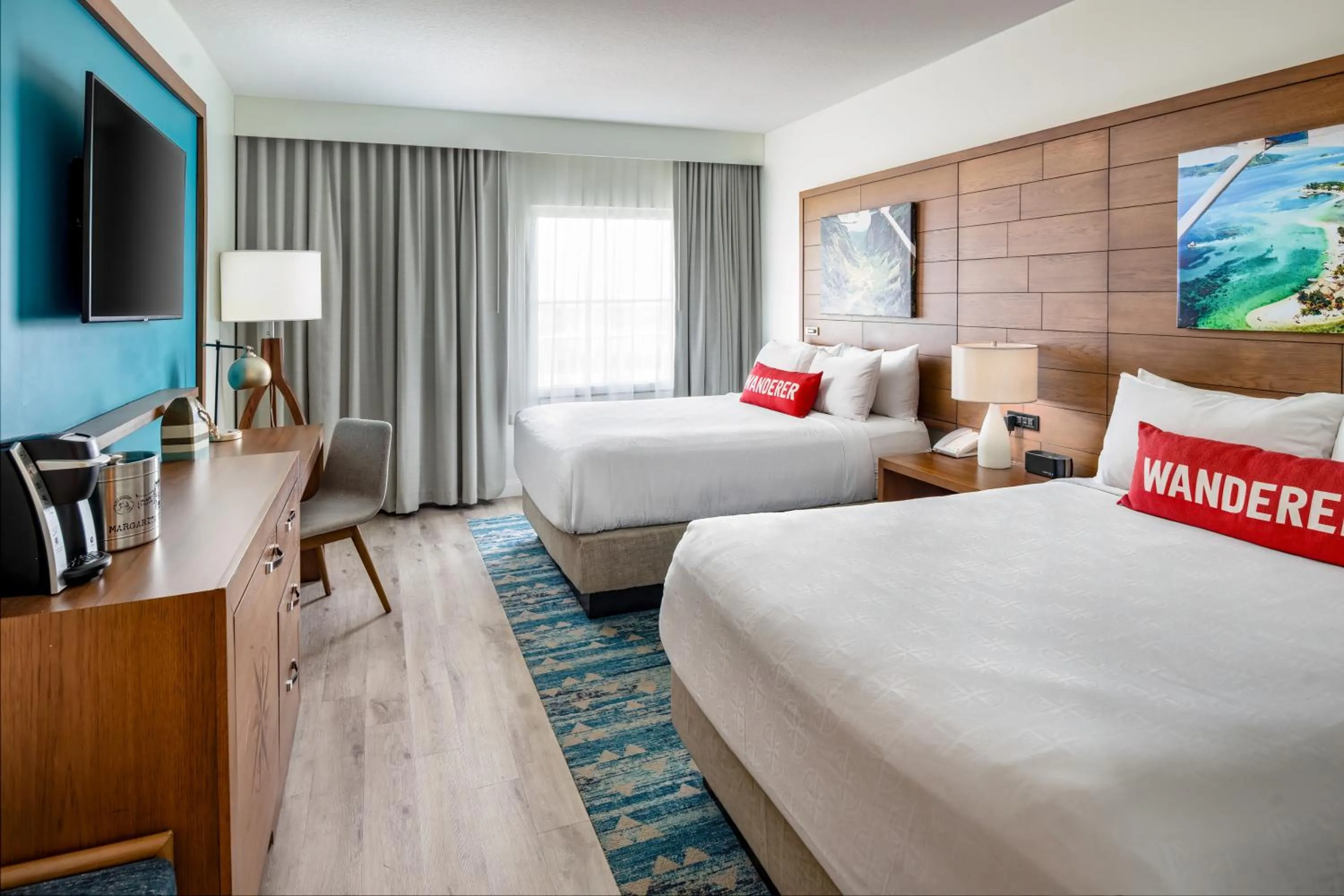 Bed in Compass Hotel Beaufort by Margaritaville
