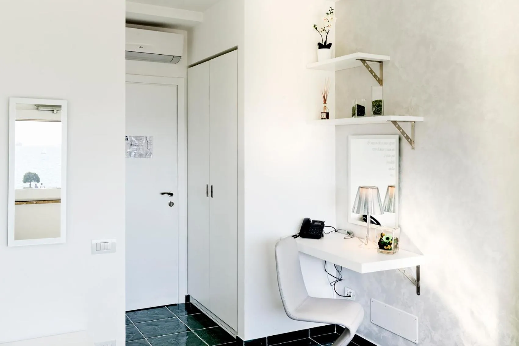 Decorative detail in La Madegra Seasuite