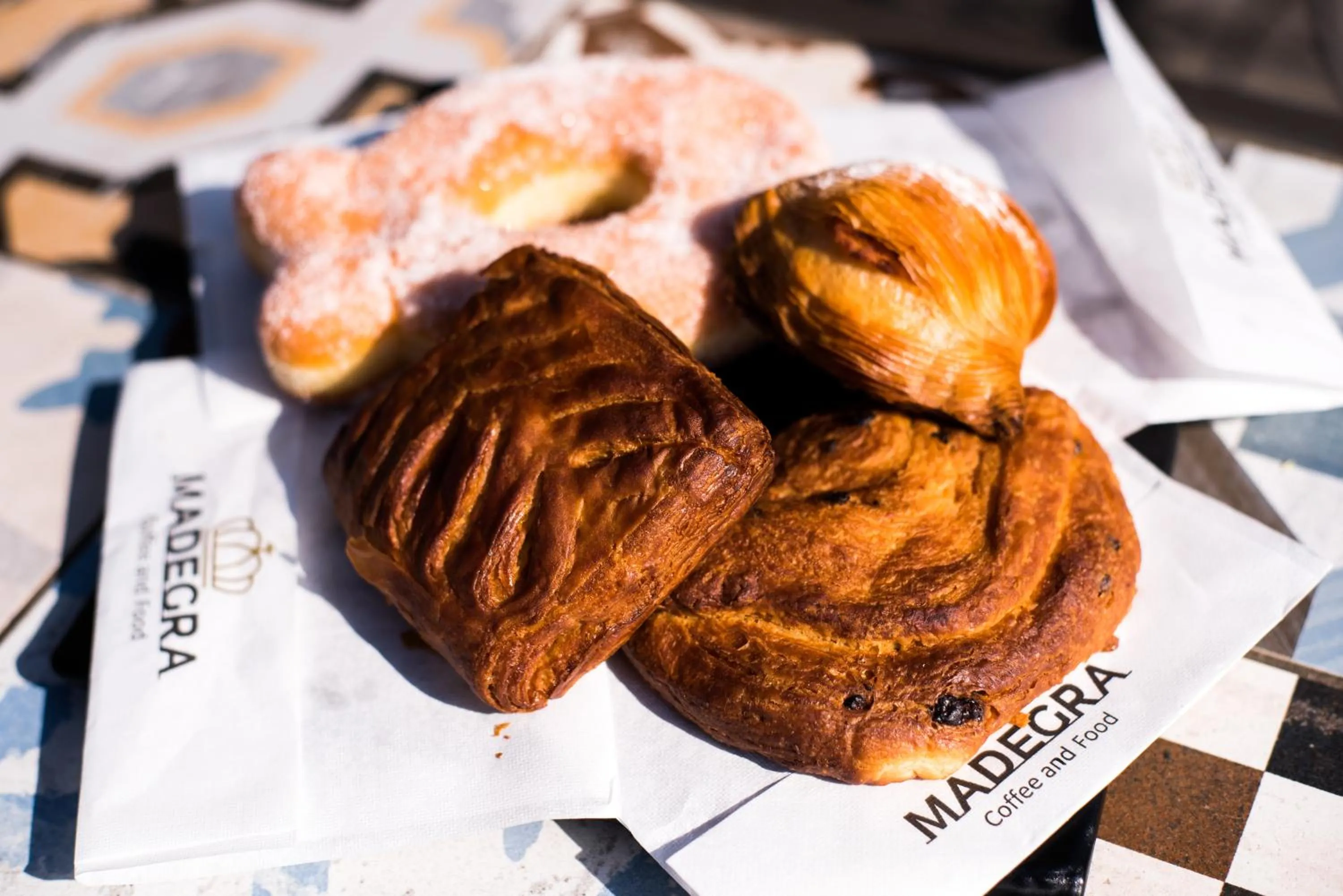 Food and drinks in La Madegra Seasuite