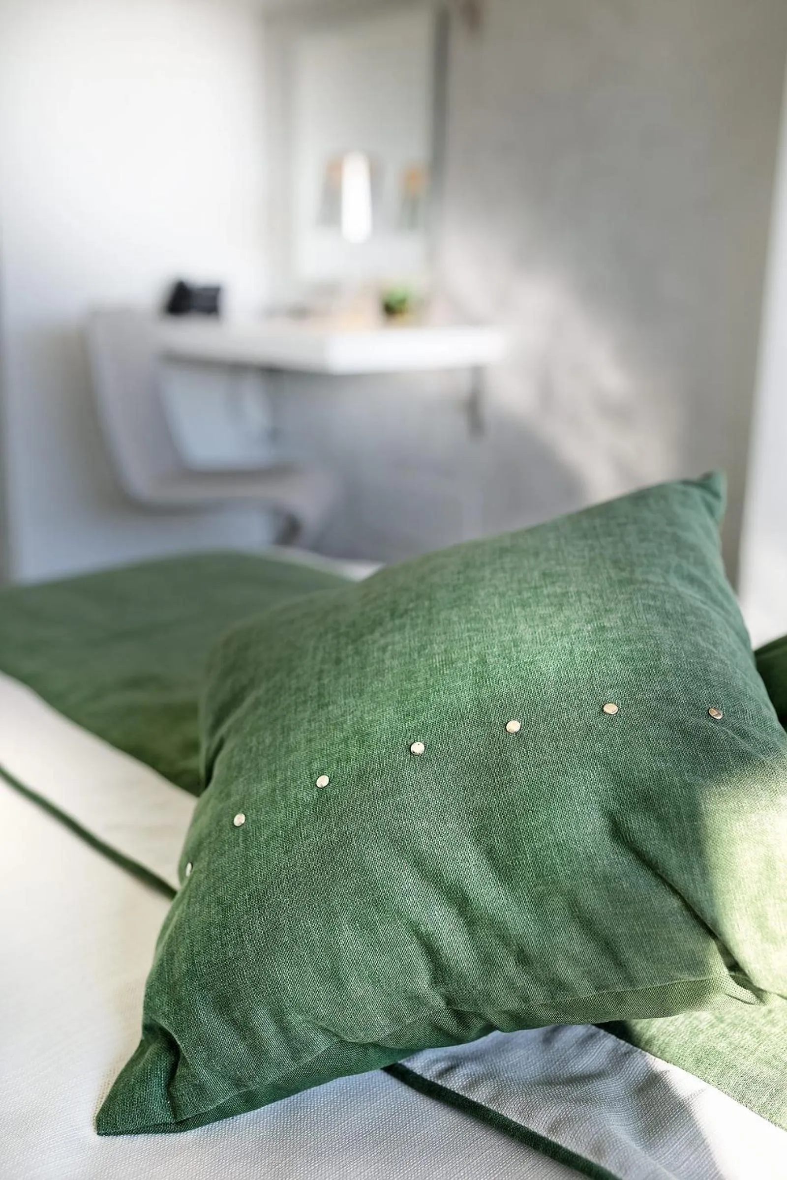 Decorative detail, Bed in La Madegra Seasuite