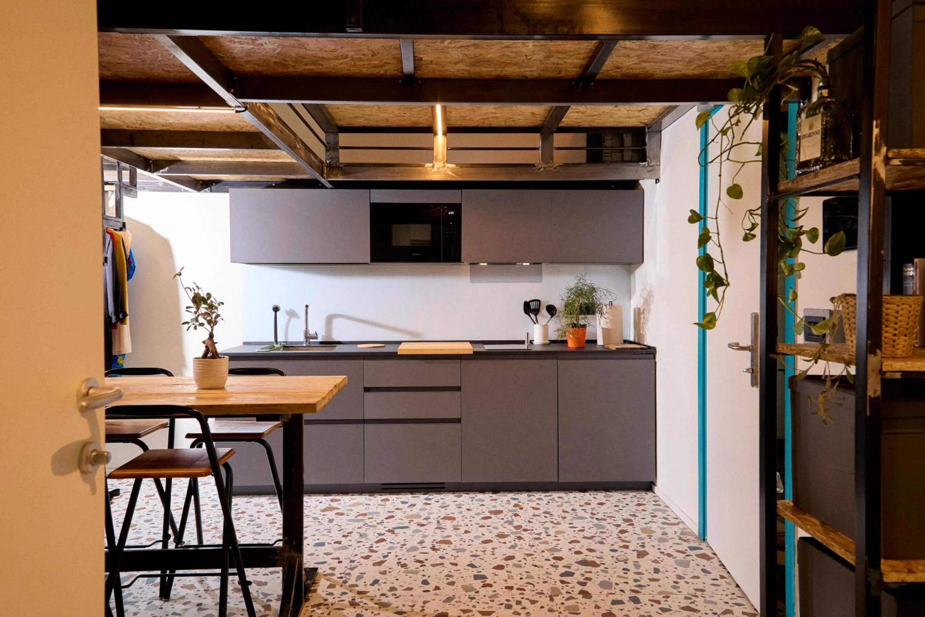 Kitchen or kitchenette in Madama Hostel & Bistrot