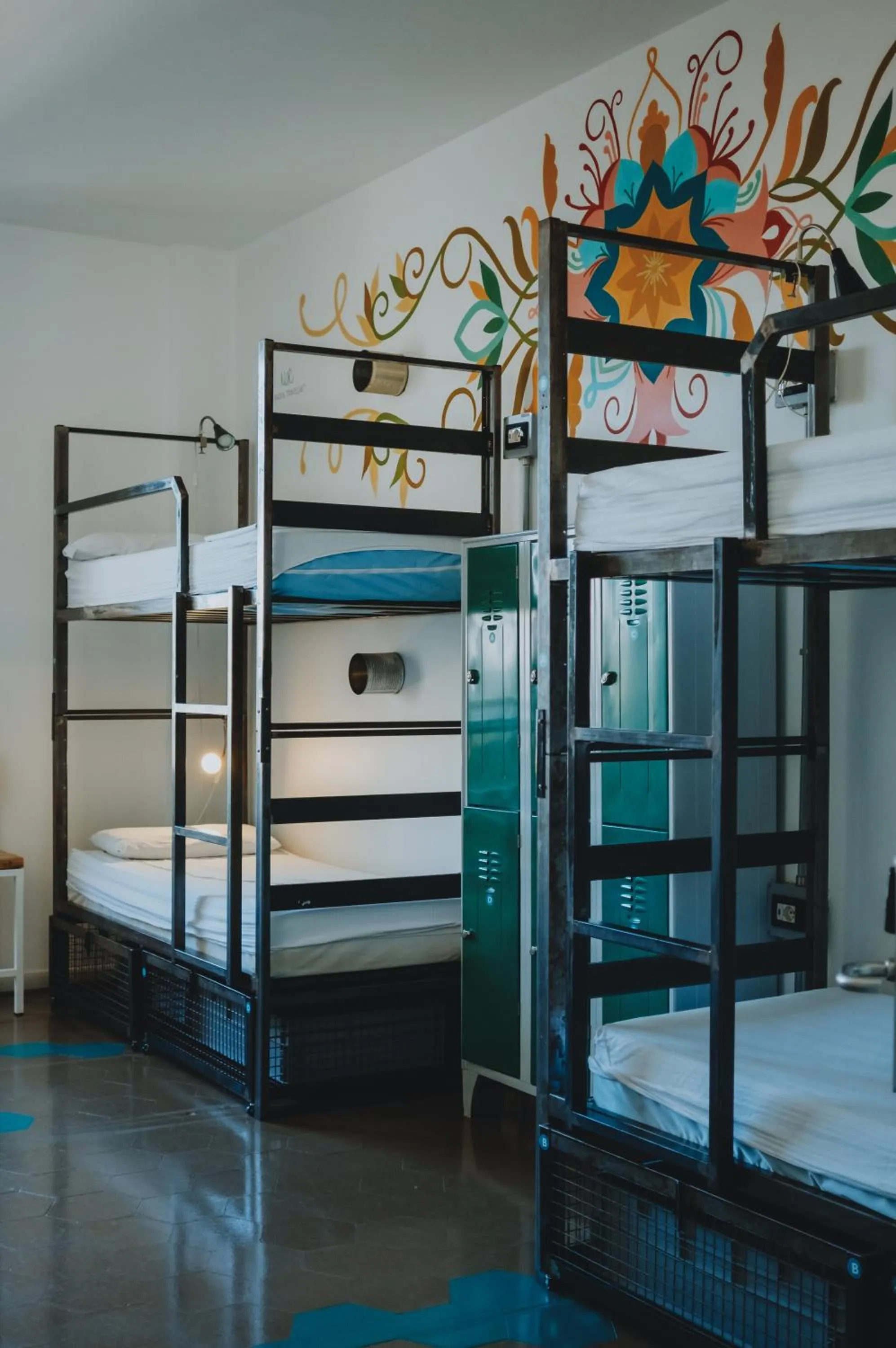 Bed in Madama Hostel & Bistrot