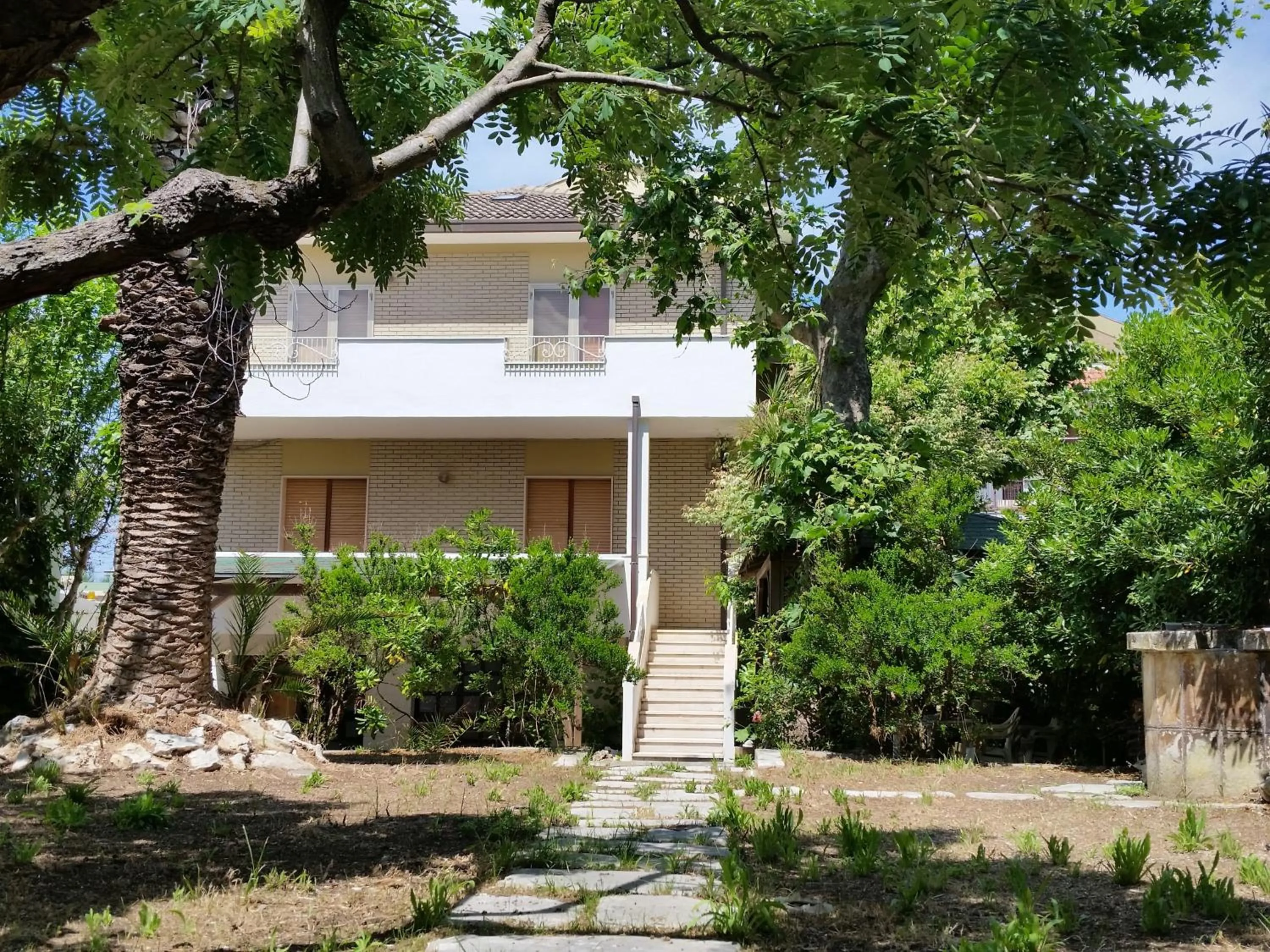 Villa Arzilla, Casa sul mare