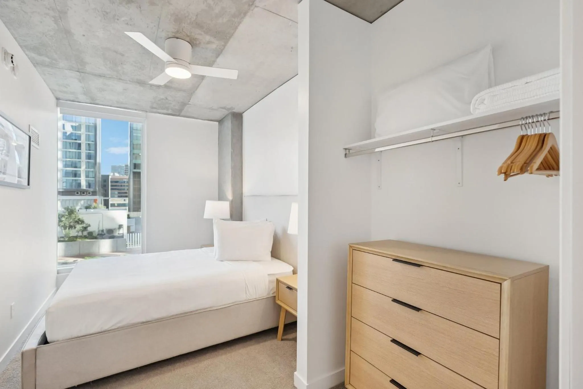 Bedroom, Bed in Placemakr Downtown Phoenix