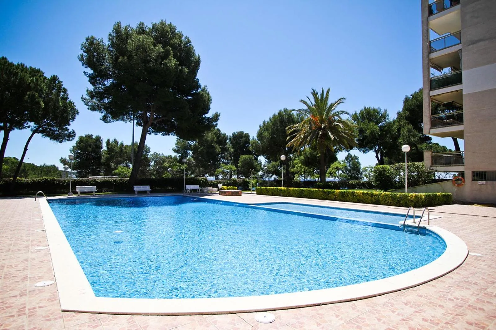 Swimming pool in Cala Dorada 1 Planetcostadorada