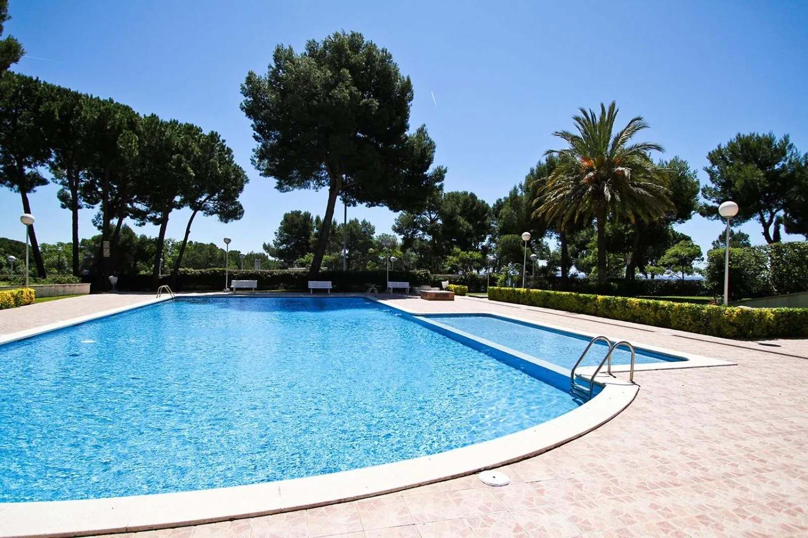 Swimming pool in Cala Dorada 1 Planetcostadorada