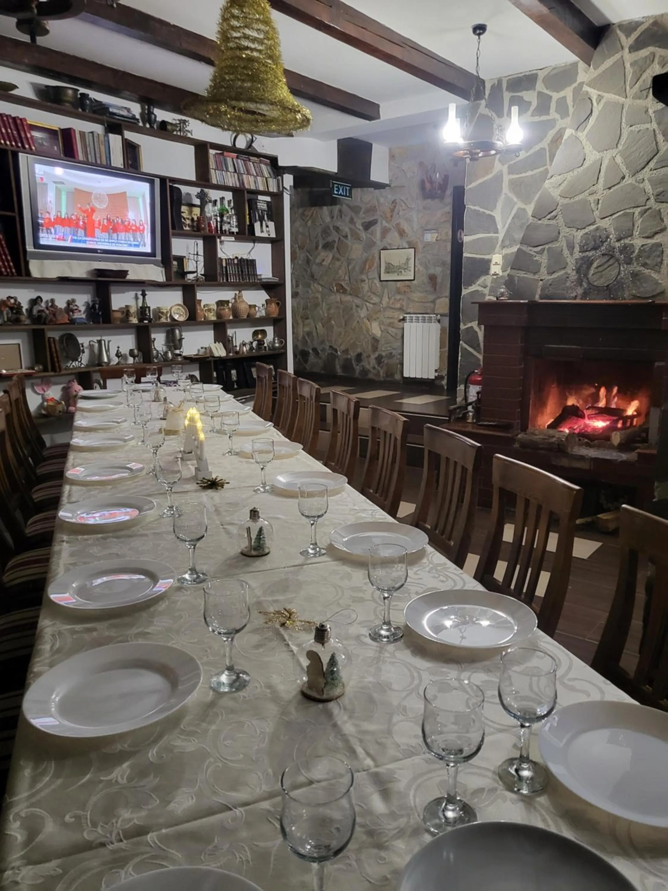 Breakfast in Pensiunea Taverna Bucium