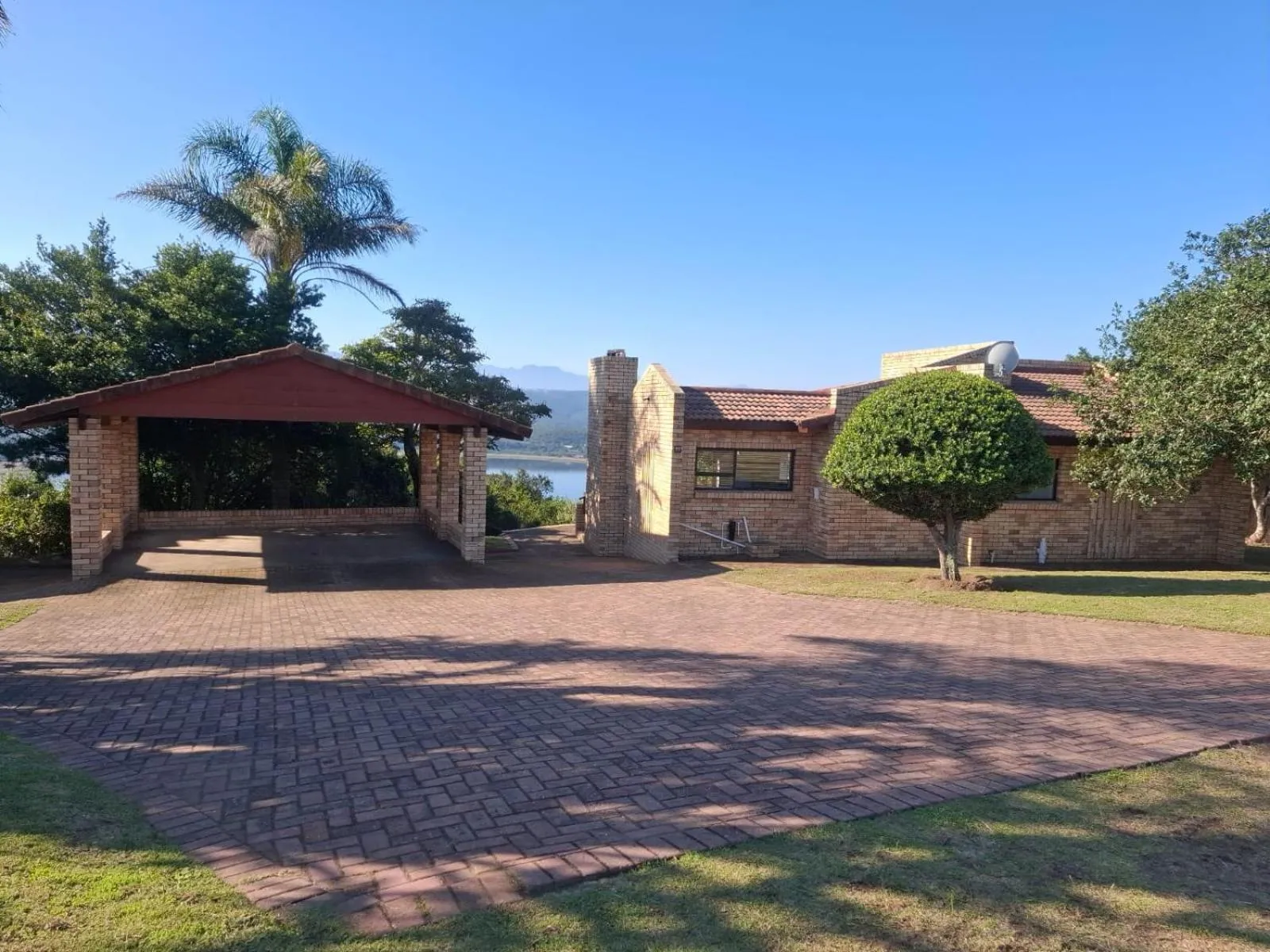 Property building in Eagles Nest