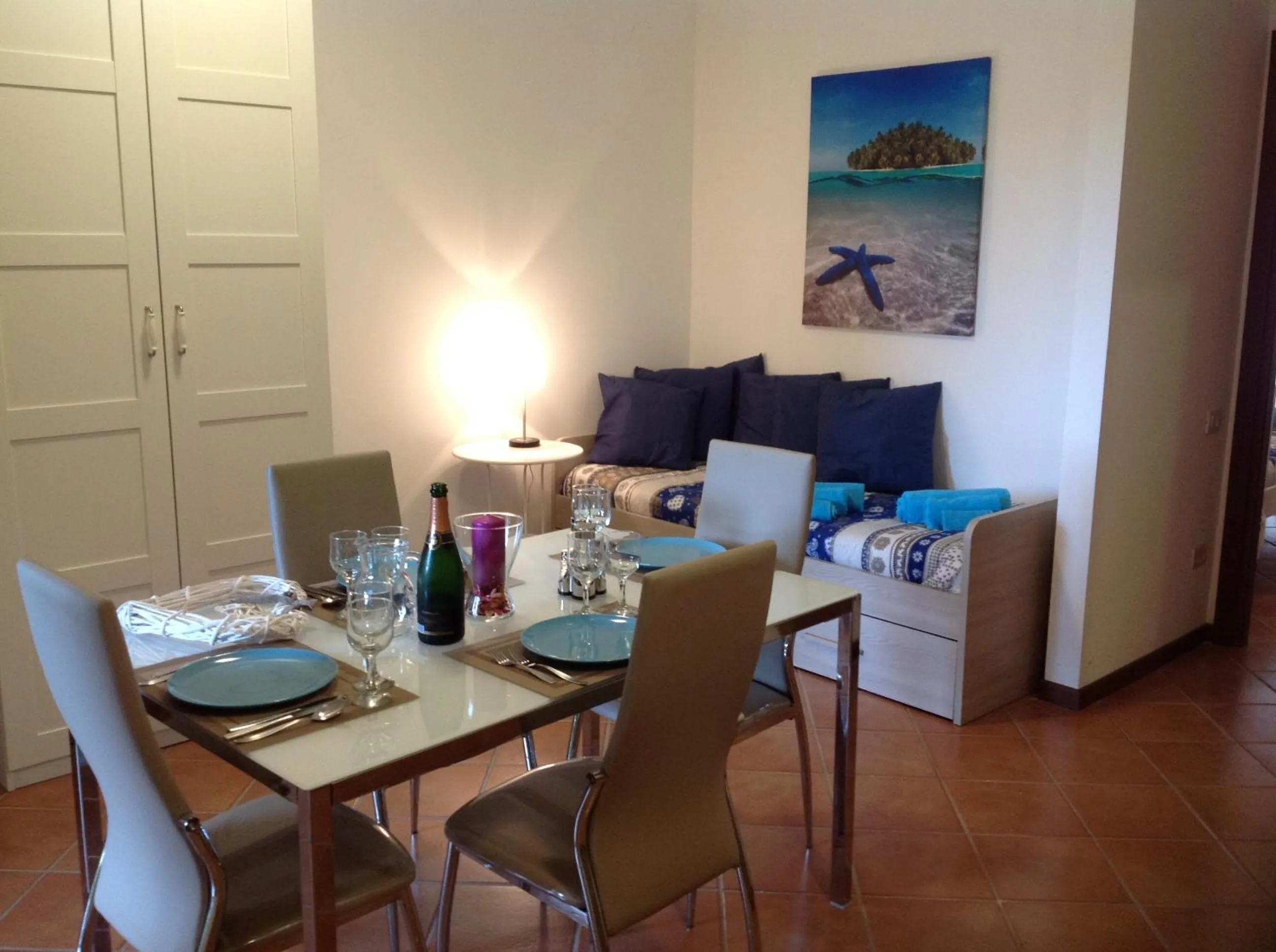 Dining area in La Perla