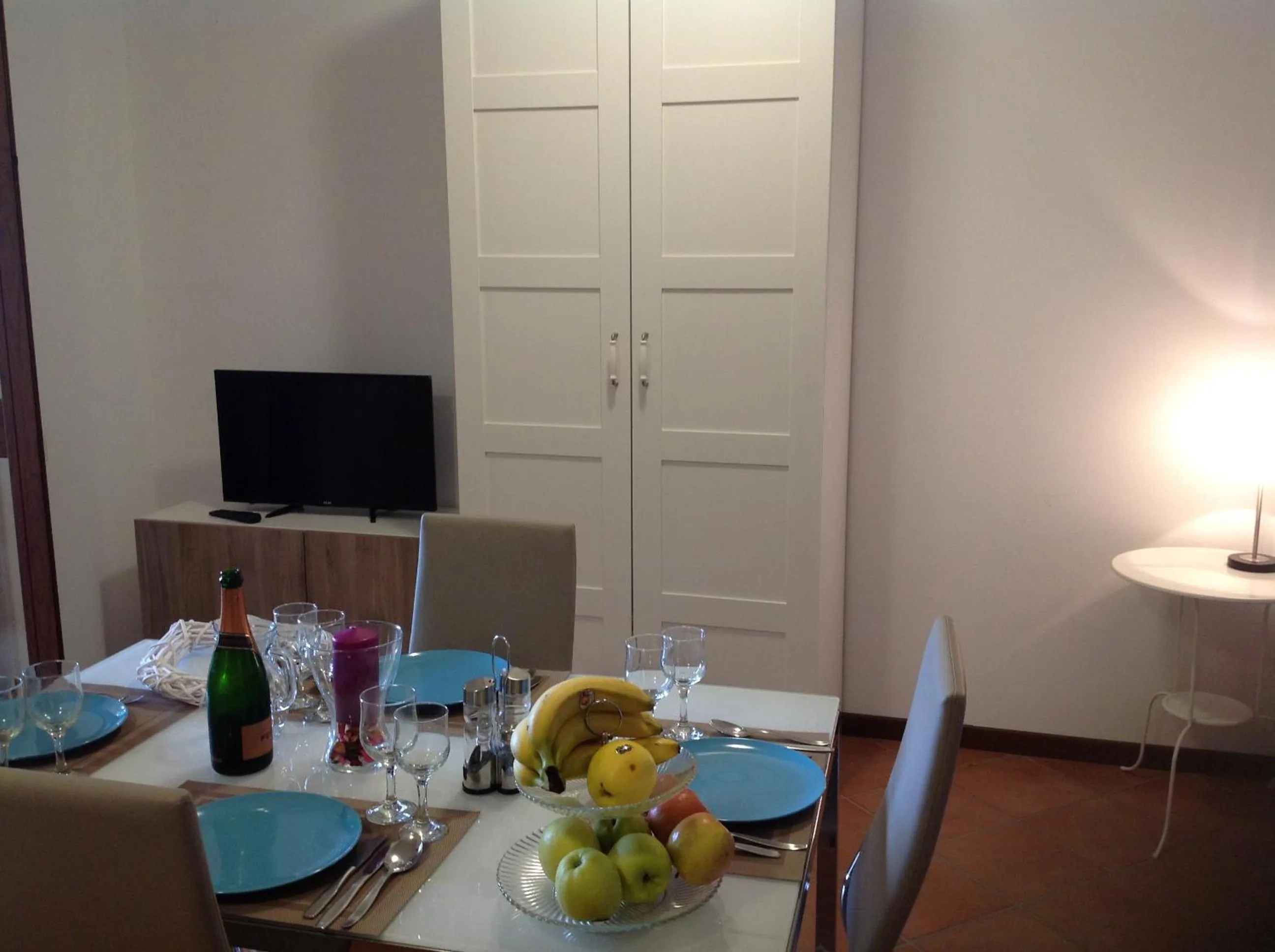 Communal lounge/ TV room in La Perla