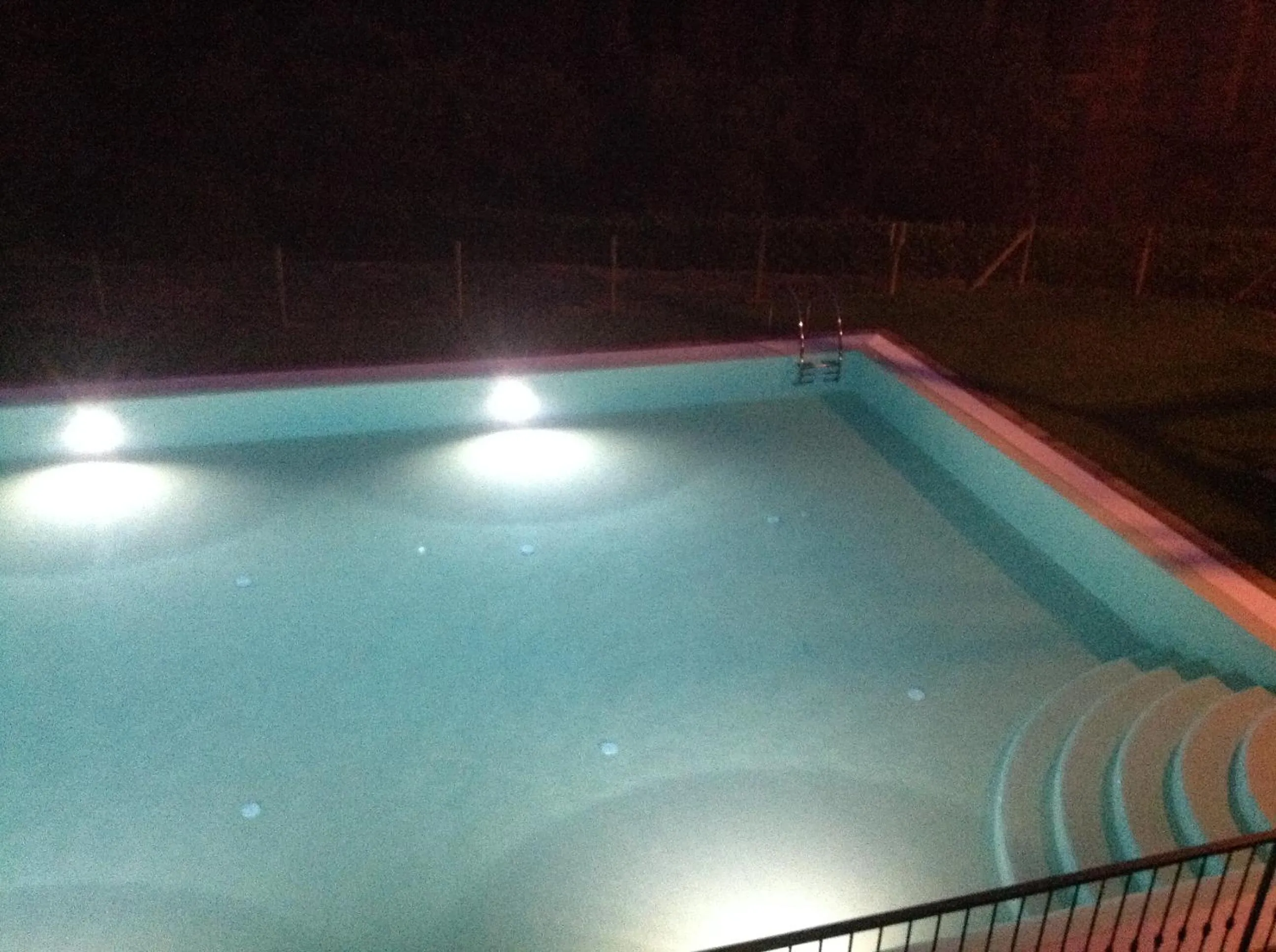 Swimming pool in La Perla