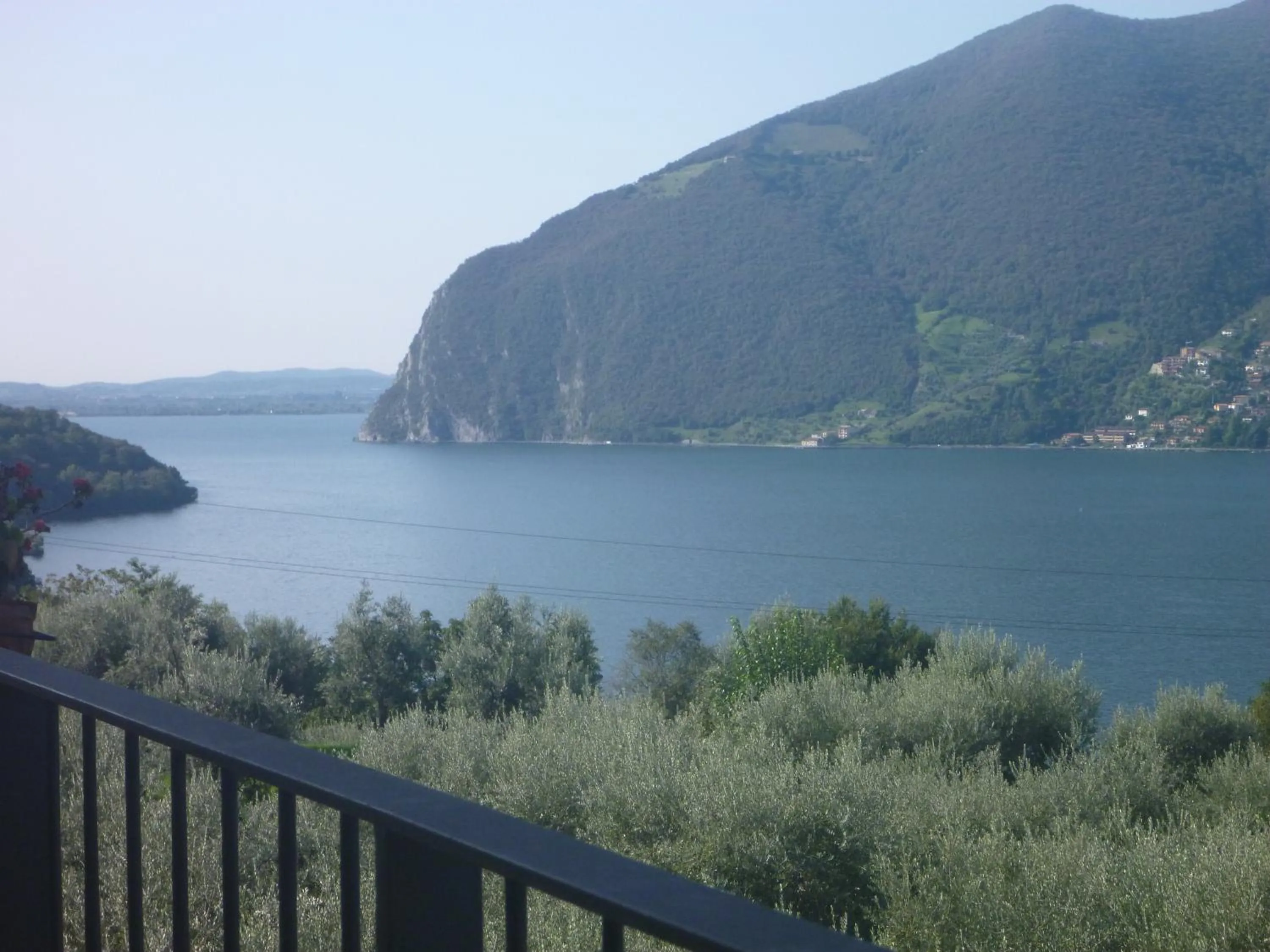 Lake view in La Perla