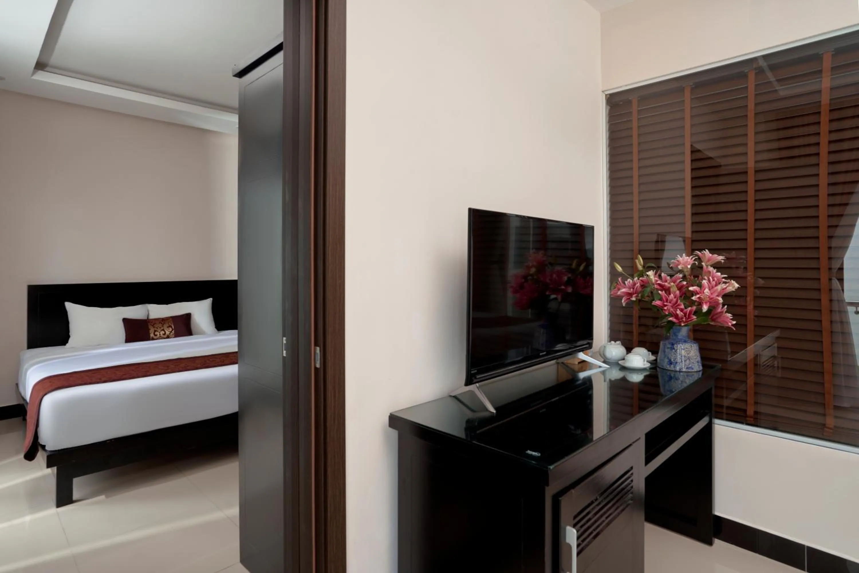 TV and multimedia, Bed in Banana Garden Villa