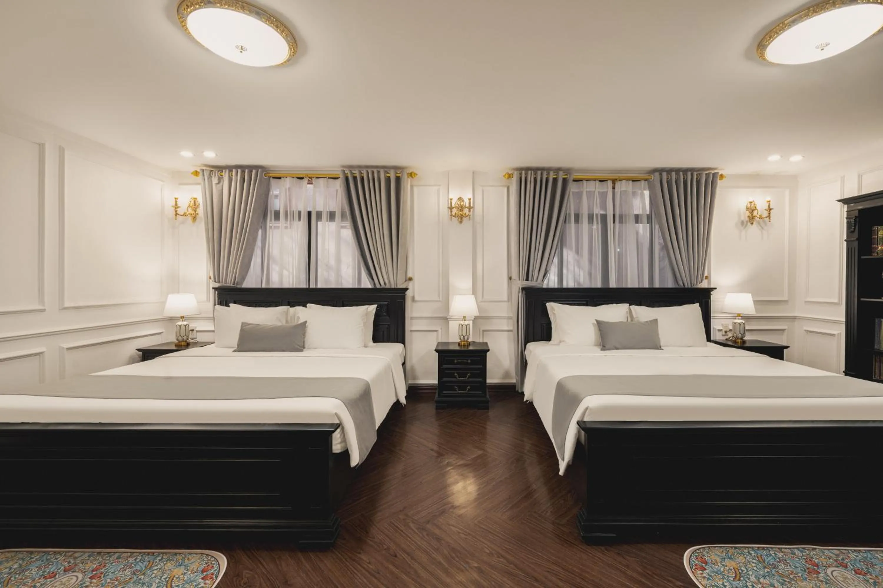 Bed in Vina Vintage Hotel
