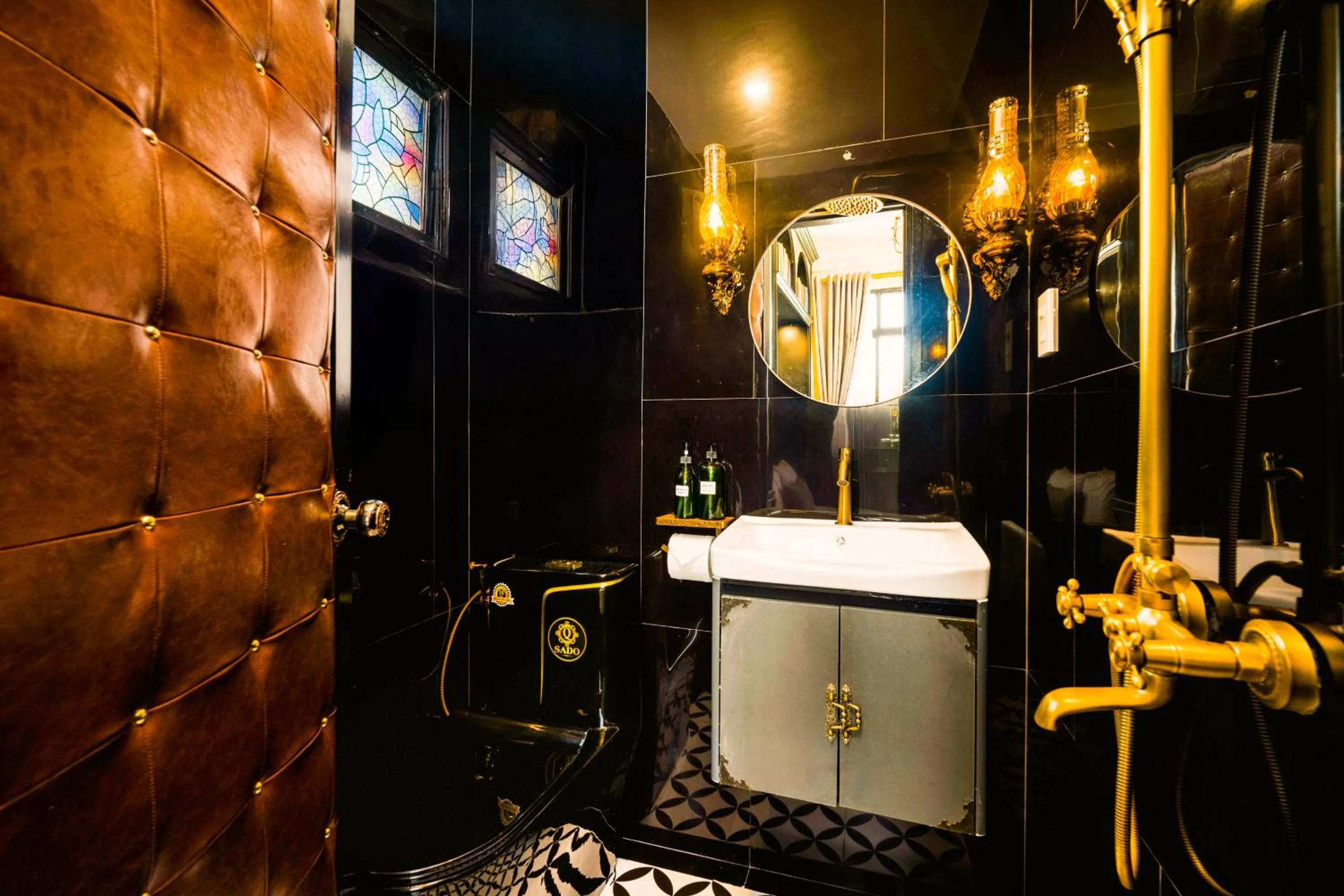 Bathroom in Vina Vintage Hotel