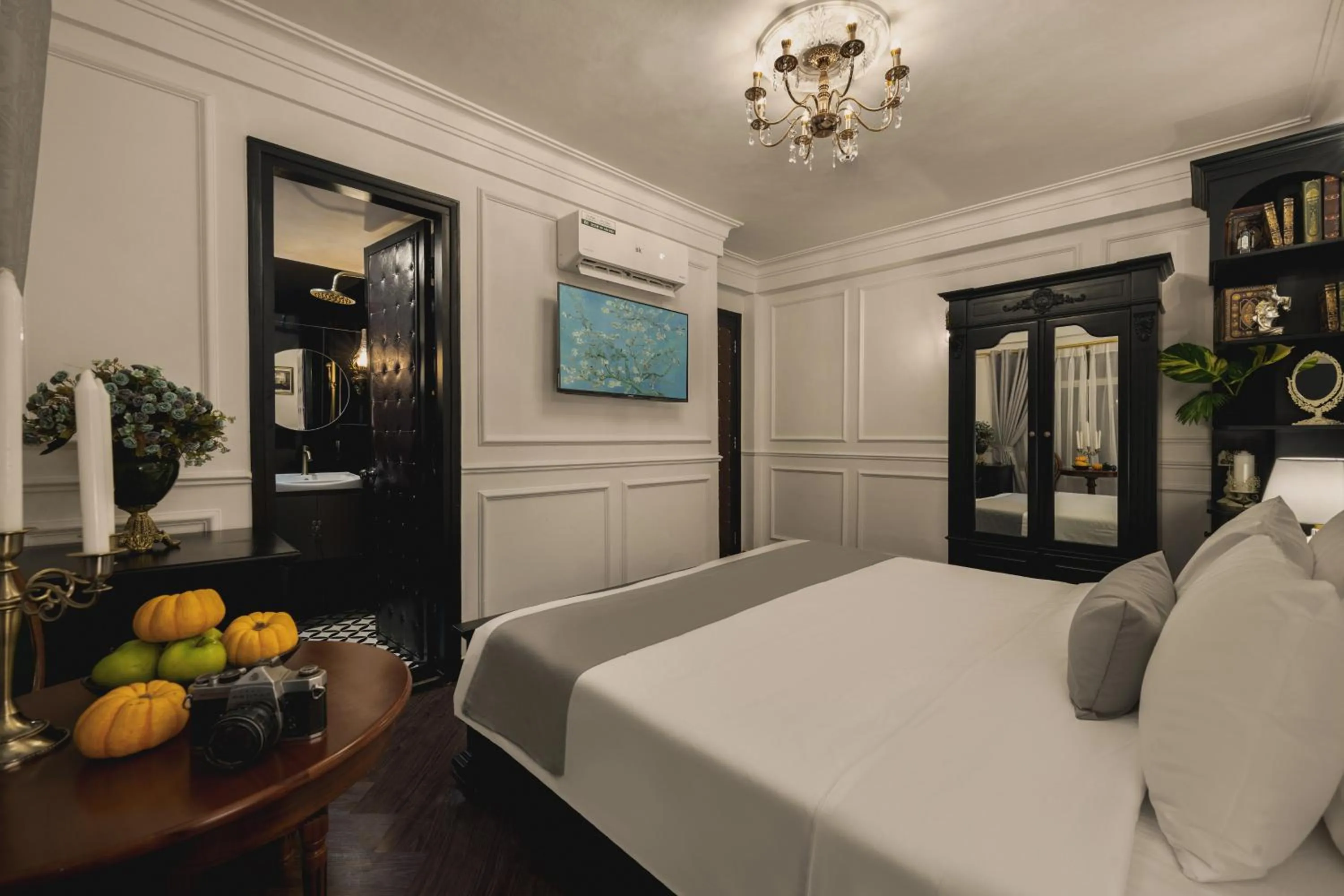 Bedroom, Bed in Vina Vintage Hotel