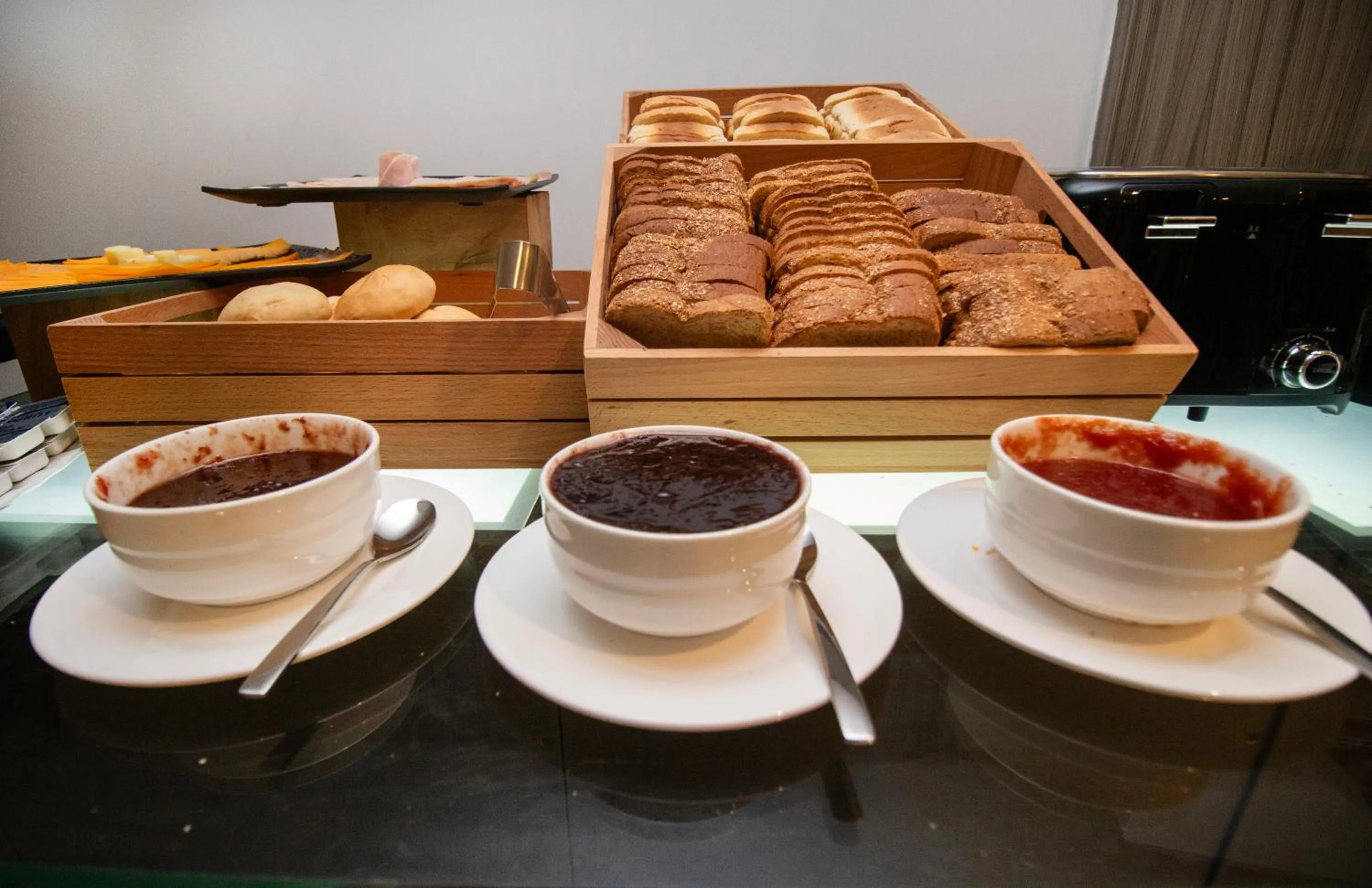 Continental breakfast in Ramada by Wyndham Panama Via Argentina