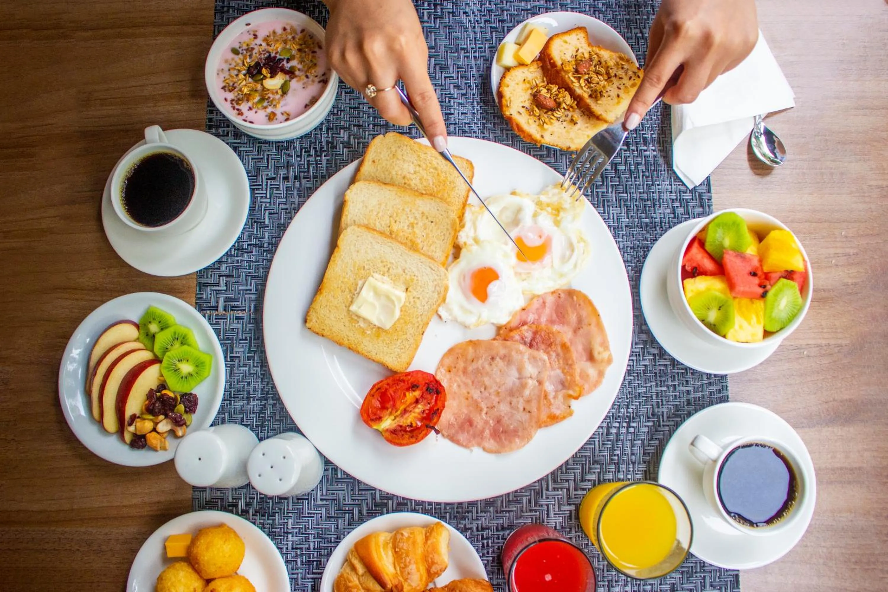 Continental breakfast in Ramada by Wyndham Panama Via Argentina