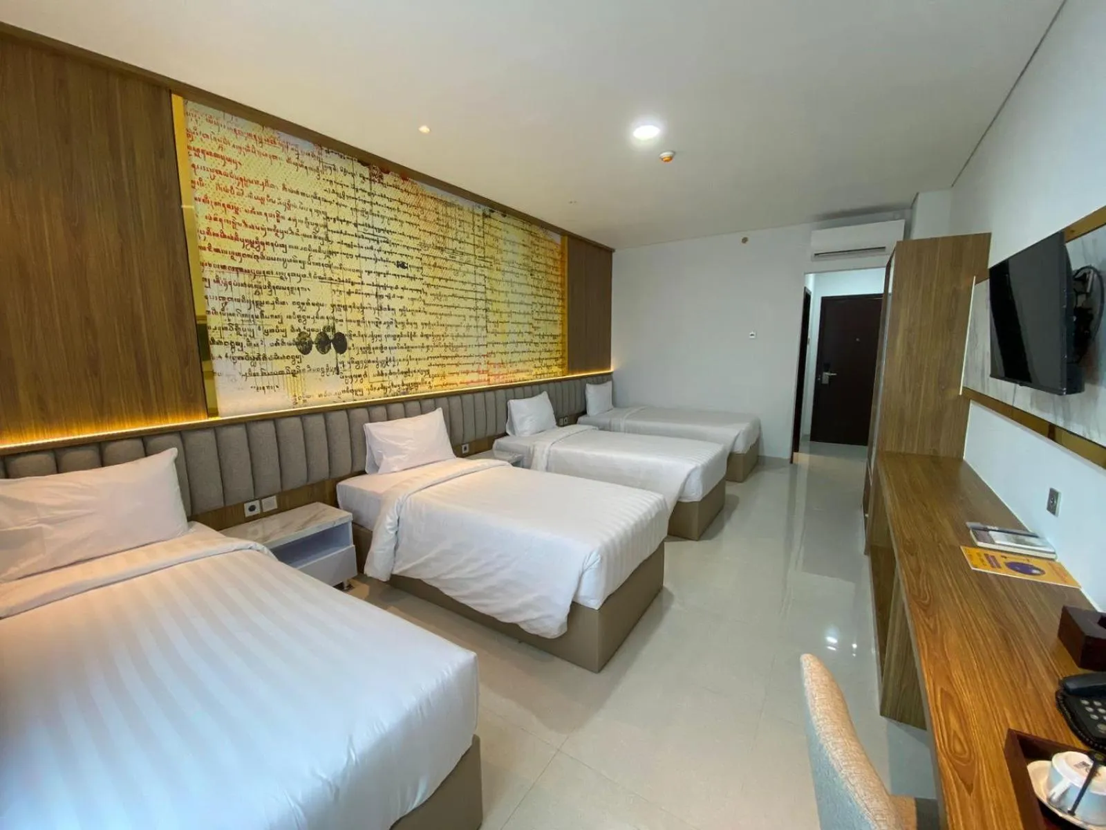 Bed in SM Tower Malioboro