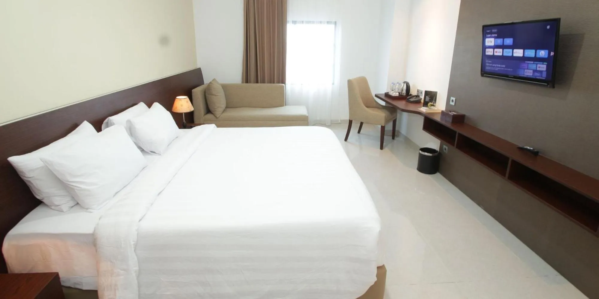 Bed in SM Tower Malioboro