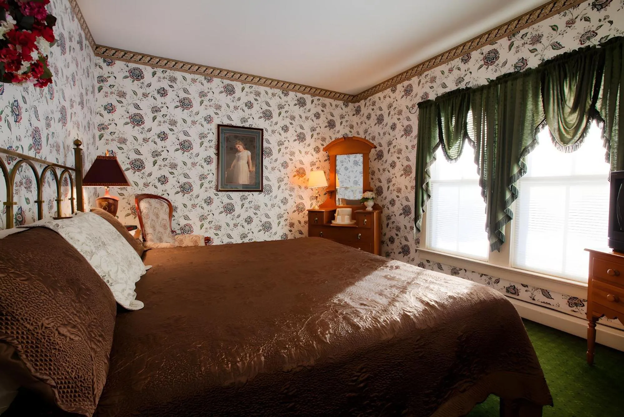 Bedroom, Bed in Stroudsmoor Country Inn