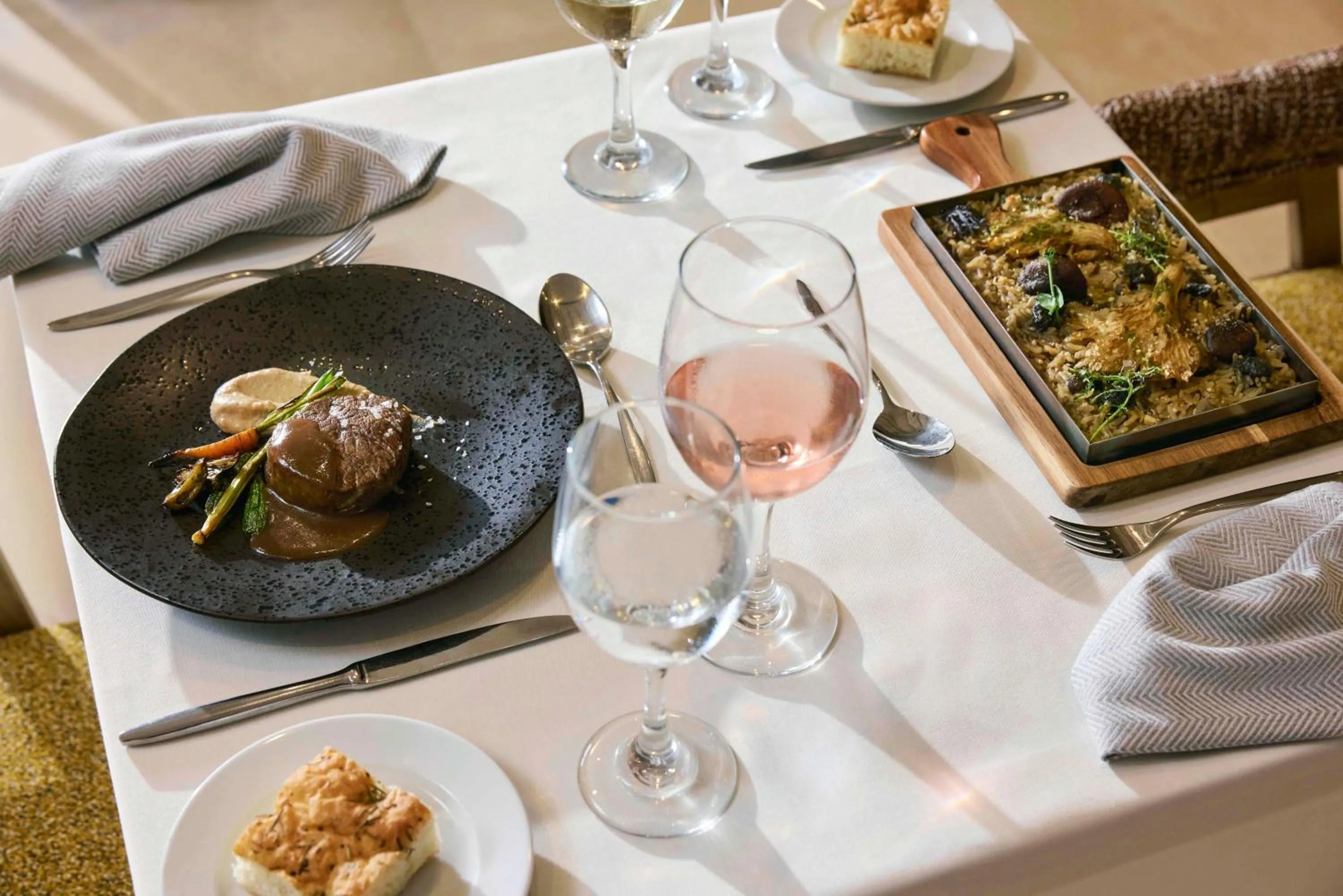 Restaurant/places to eat in TUI BLUE Atlantic Hills