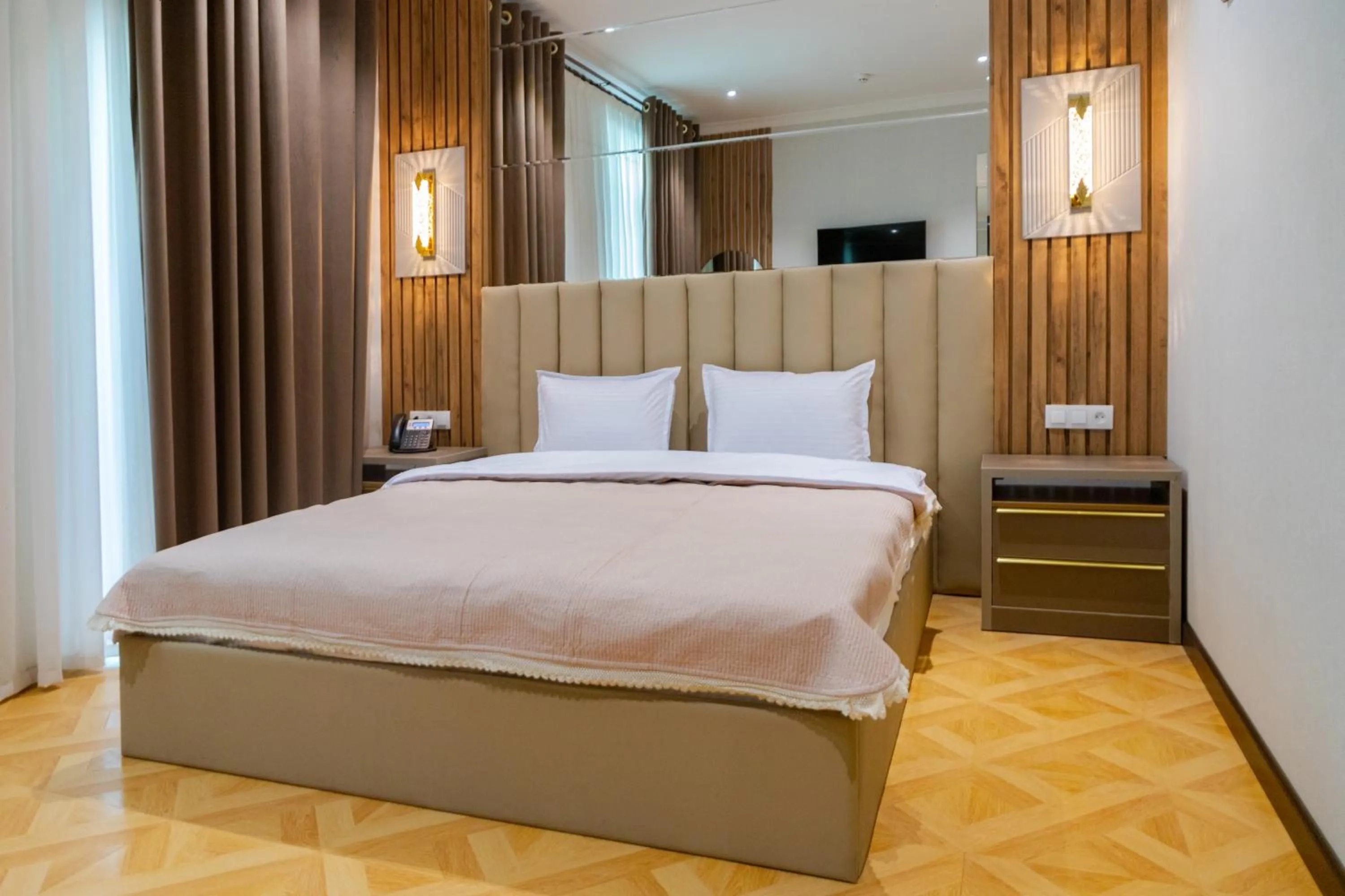 Bed in Karvon Plaza Hotel