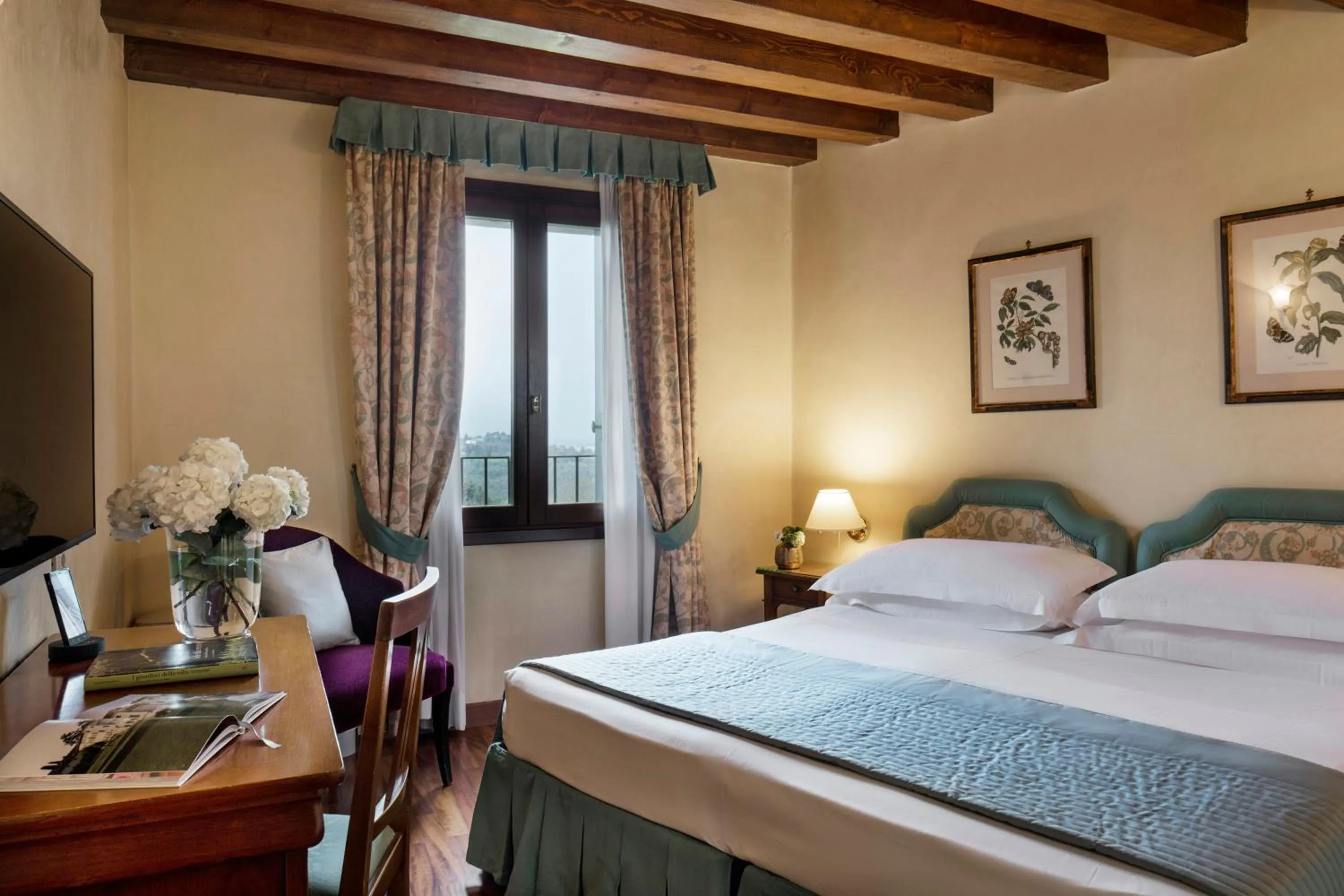 Bedroom, Bed in Villa Michelangelo Vicenza – Starhotels Collezione
