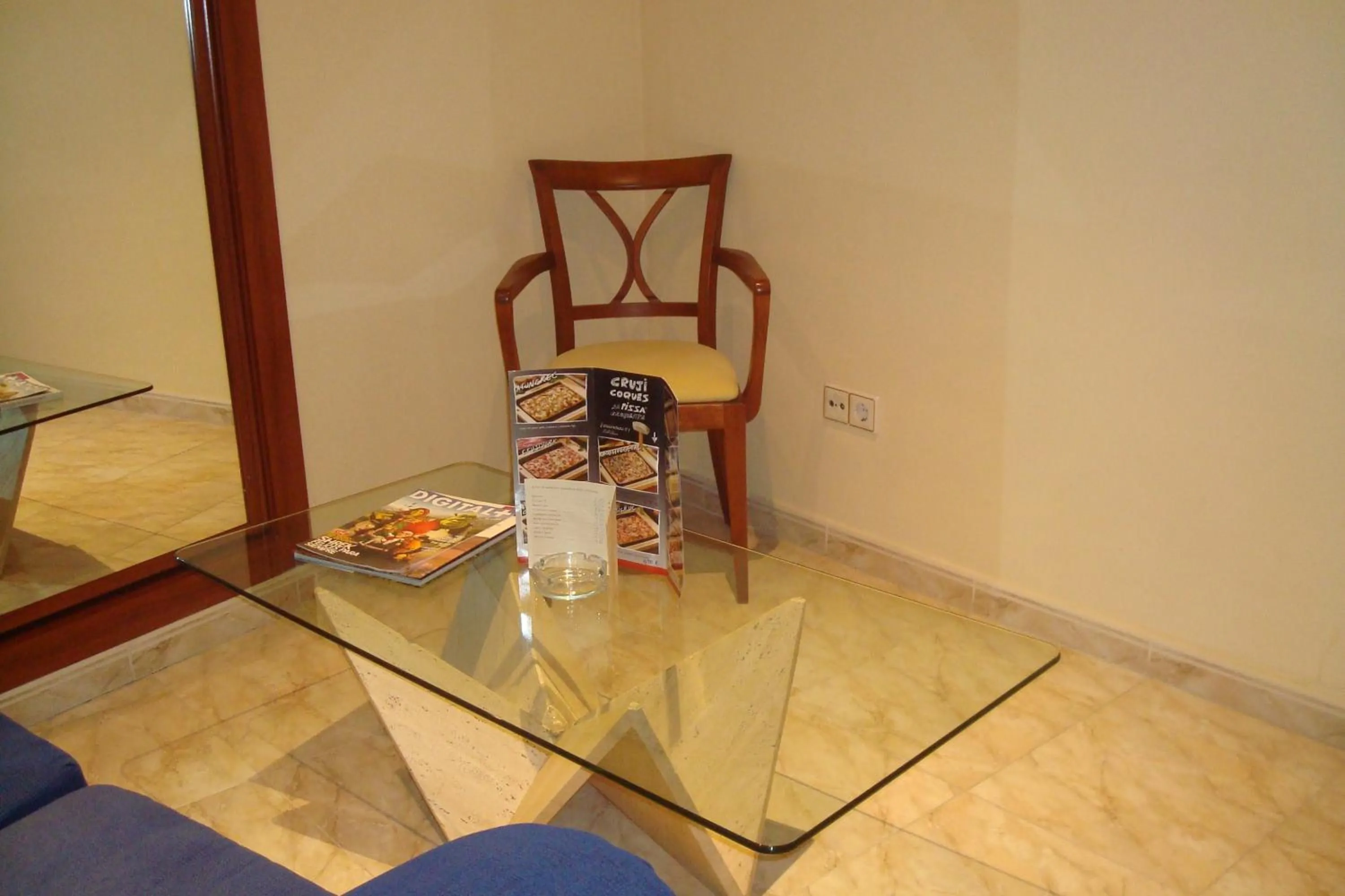 Seating area in Roma Aurea