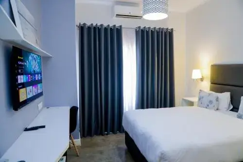 Standard Double Room in Greenwood Manor Hotel Standard Double Room in Greenwood Manor Hotel