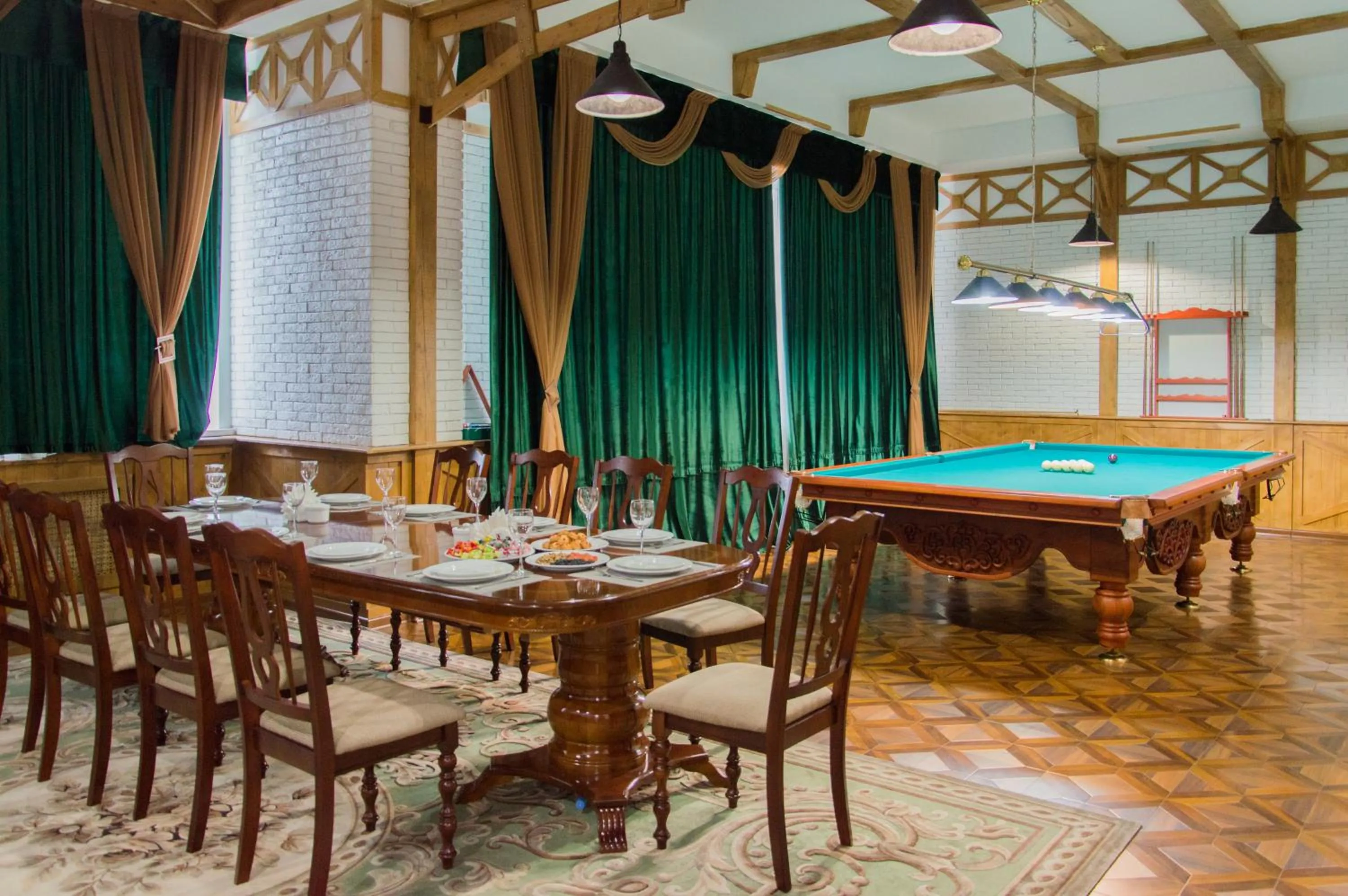 Billiard in Business Hotel Almaty