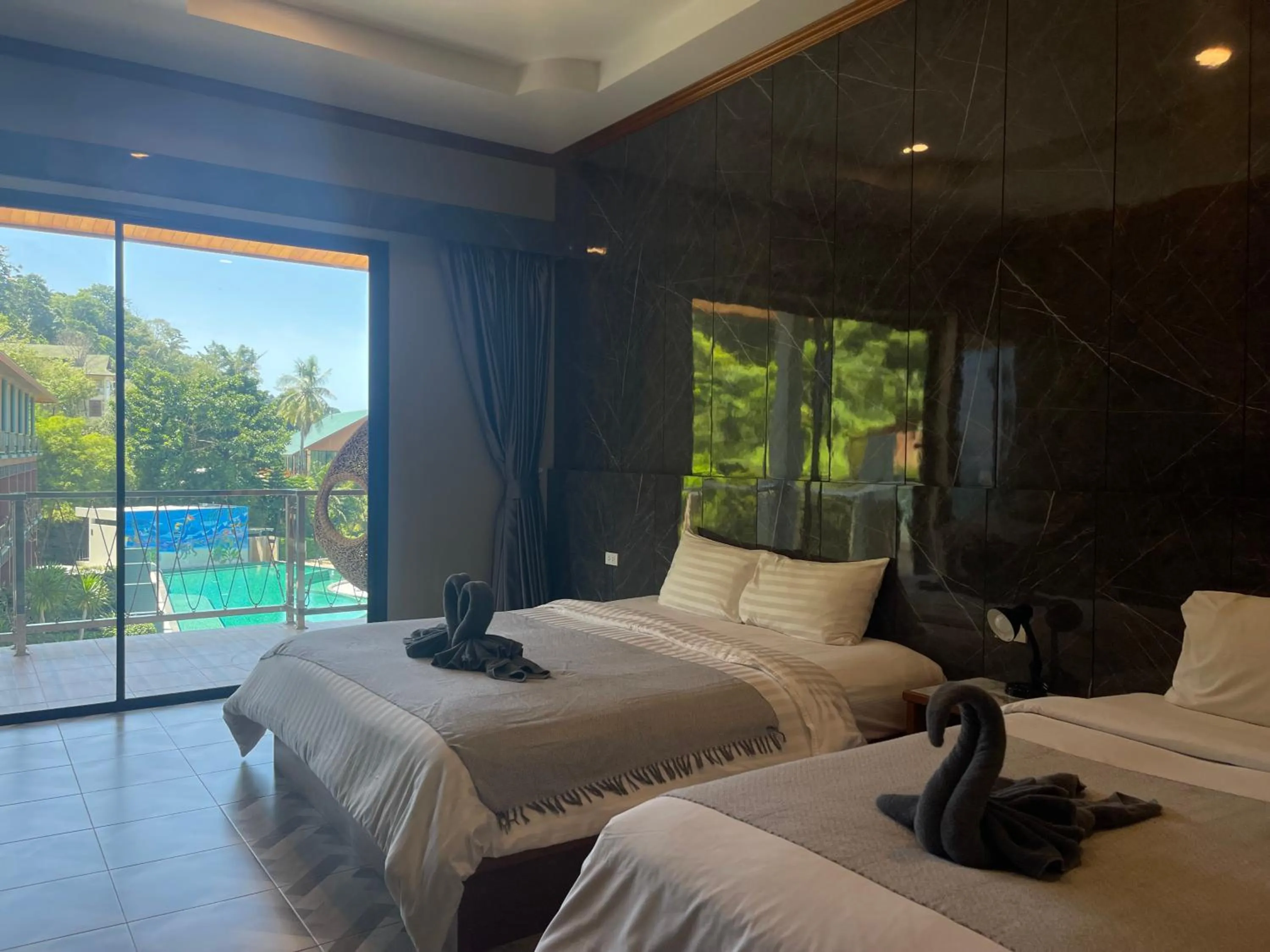 Bed in Kai Bae Beach Resort Koh Chang