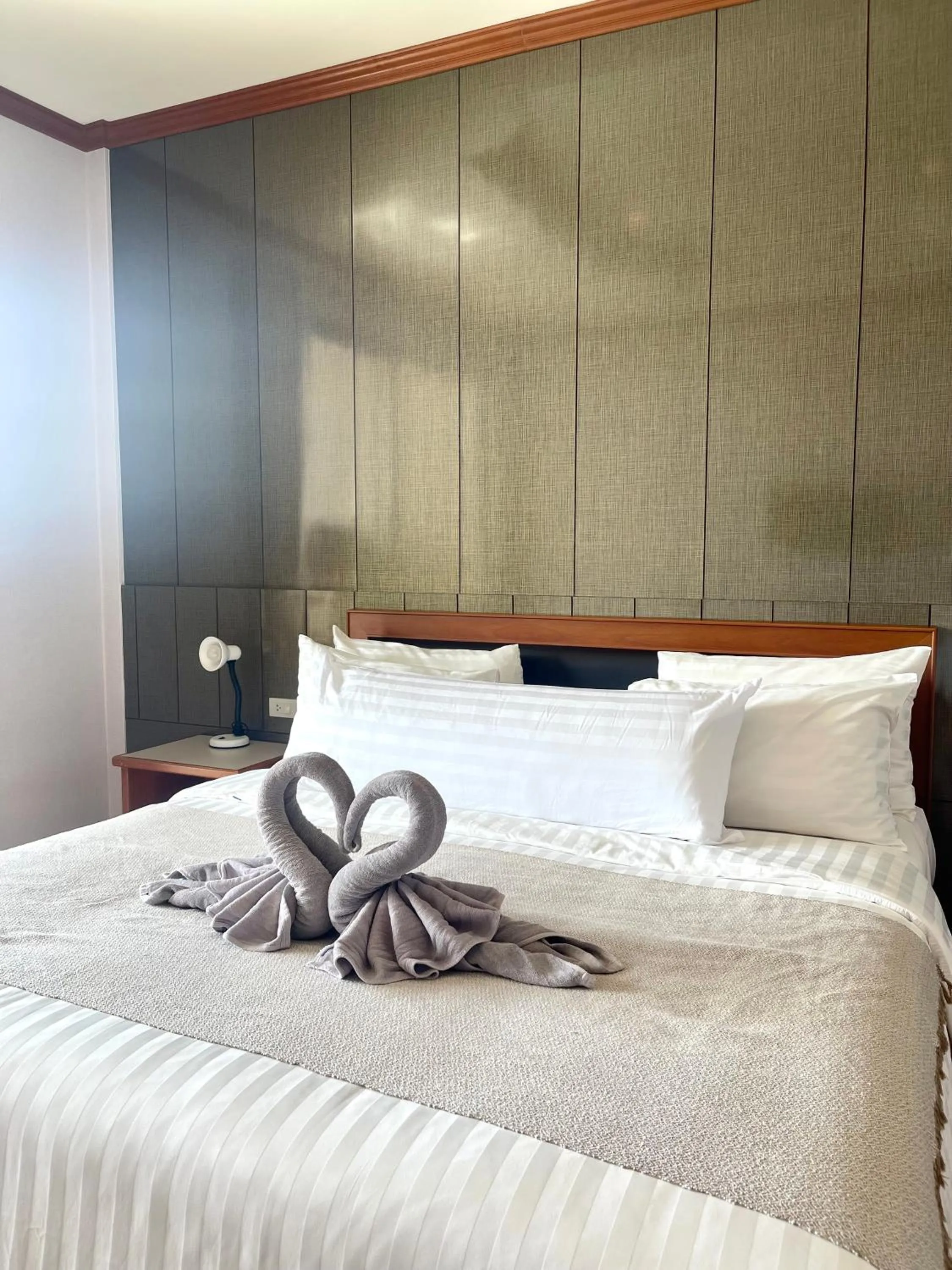 Bed in Kai Bae Beach Resort Koh Chang